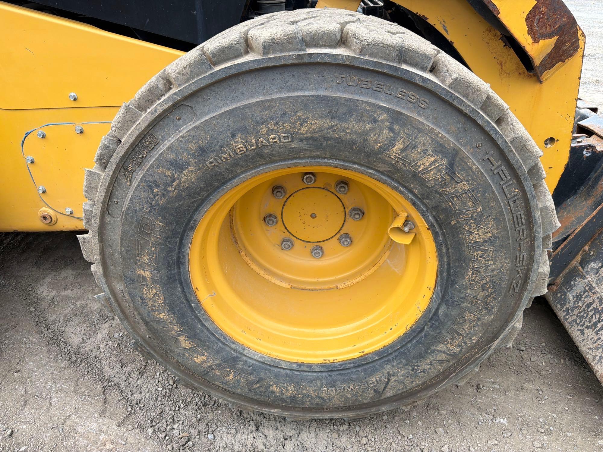 Caterpillar 272D2