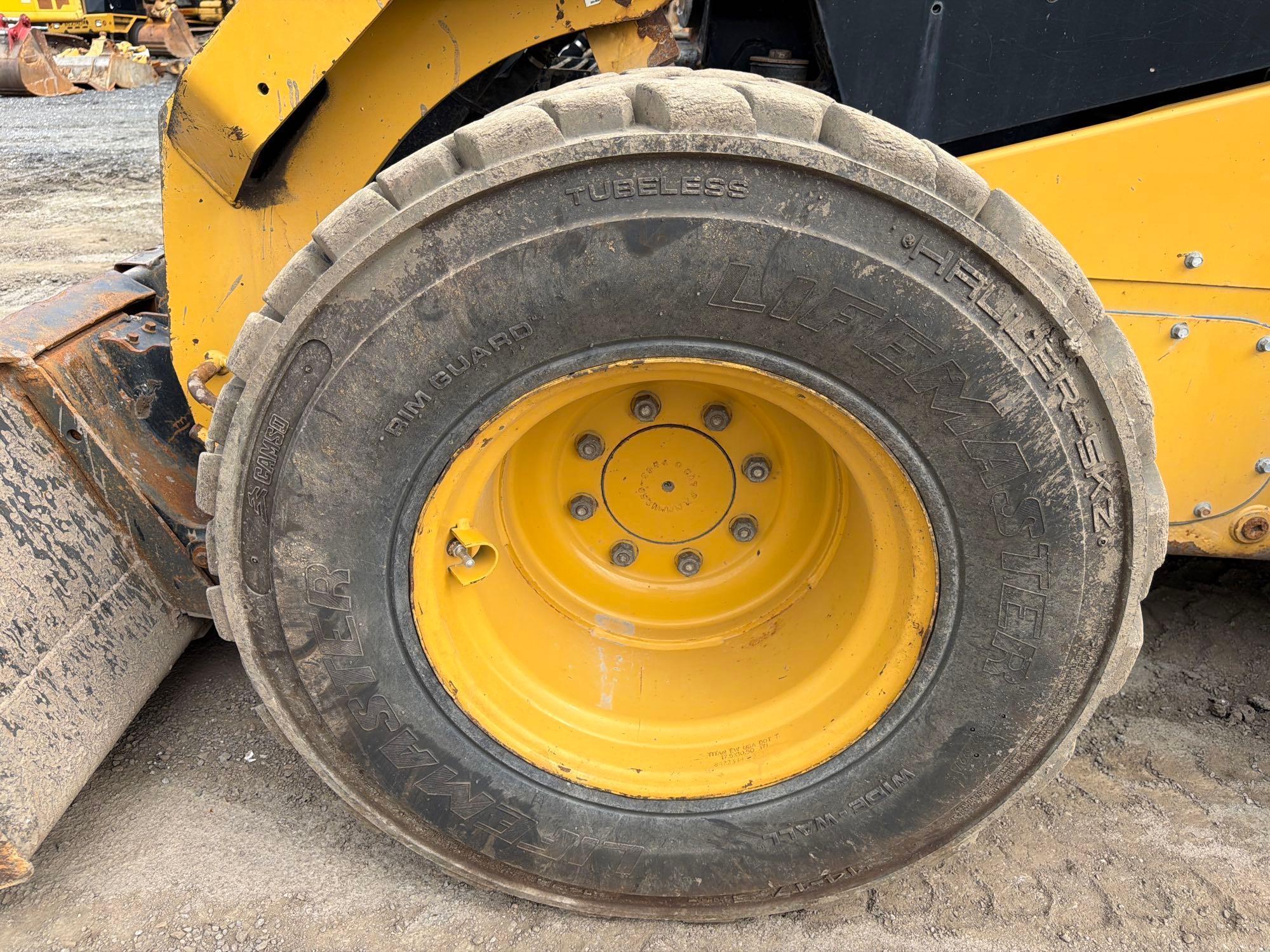 Caterpillar 272D2