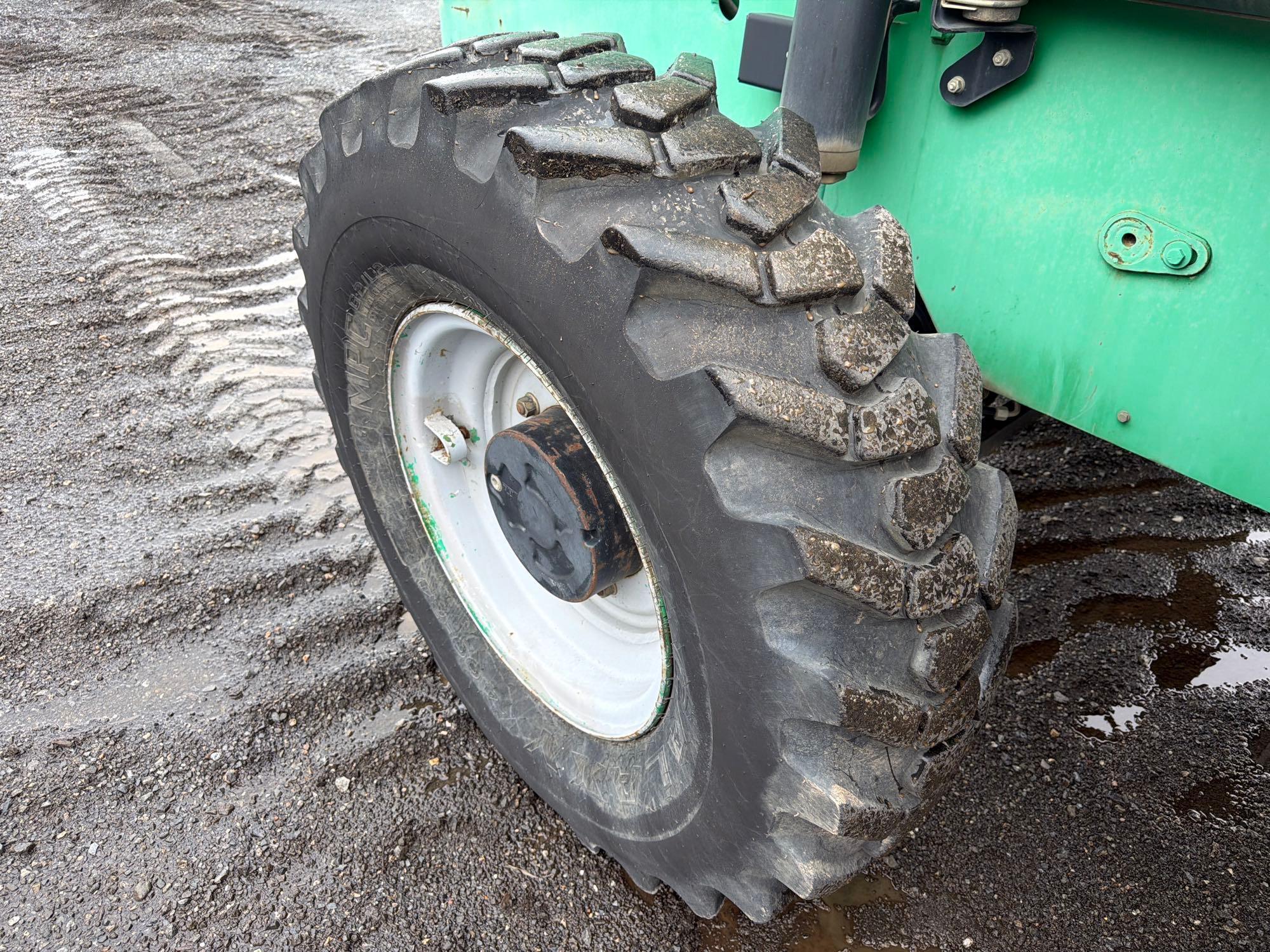 2011 JCB 507