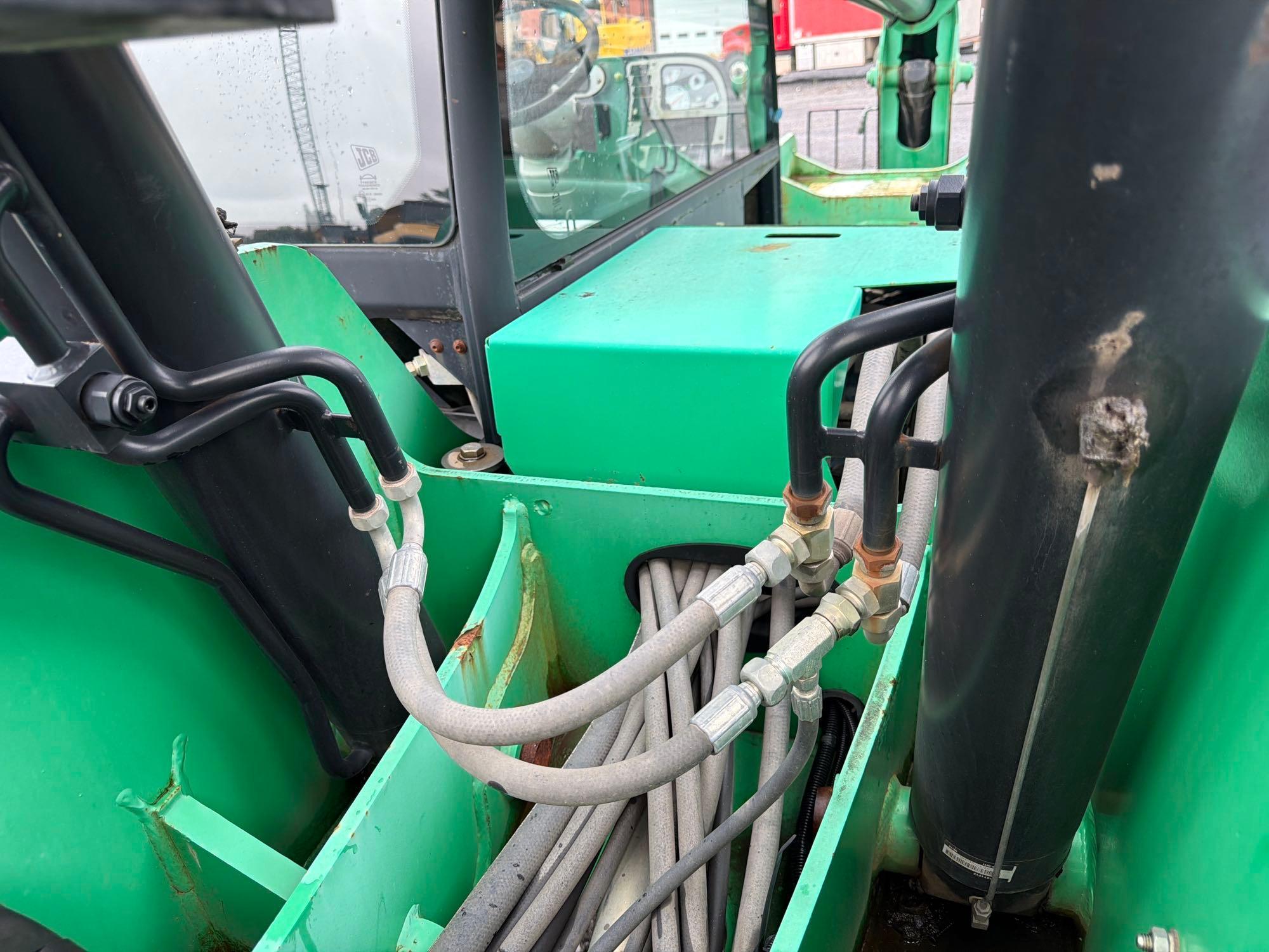 2011 JCB 507