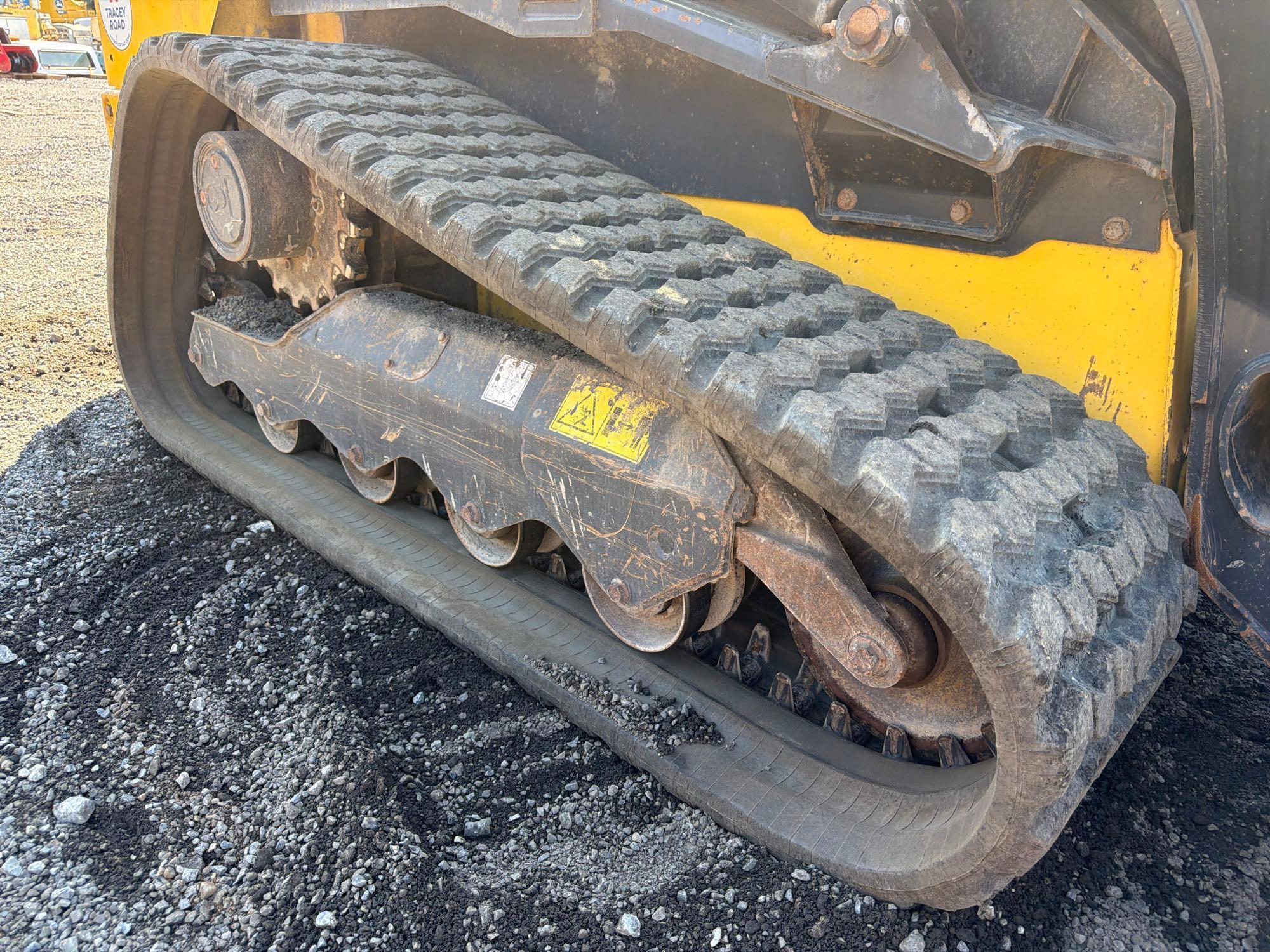 New Holland 345