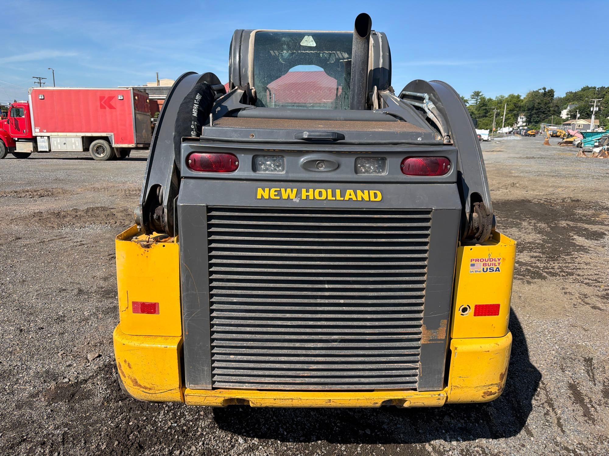 New Holland 345
