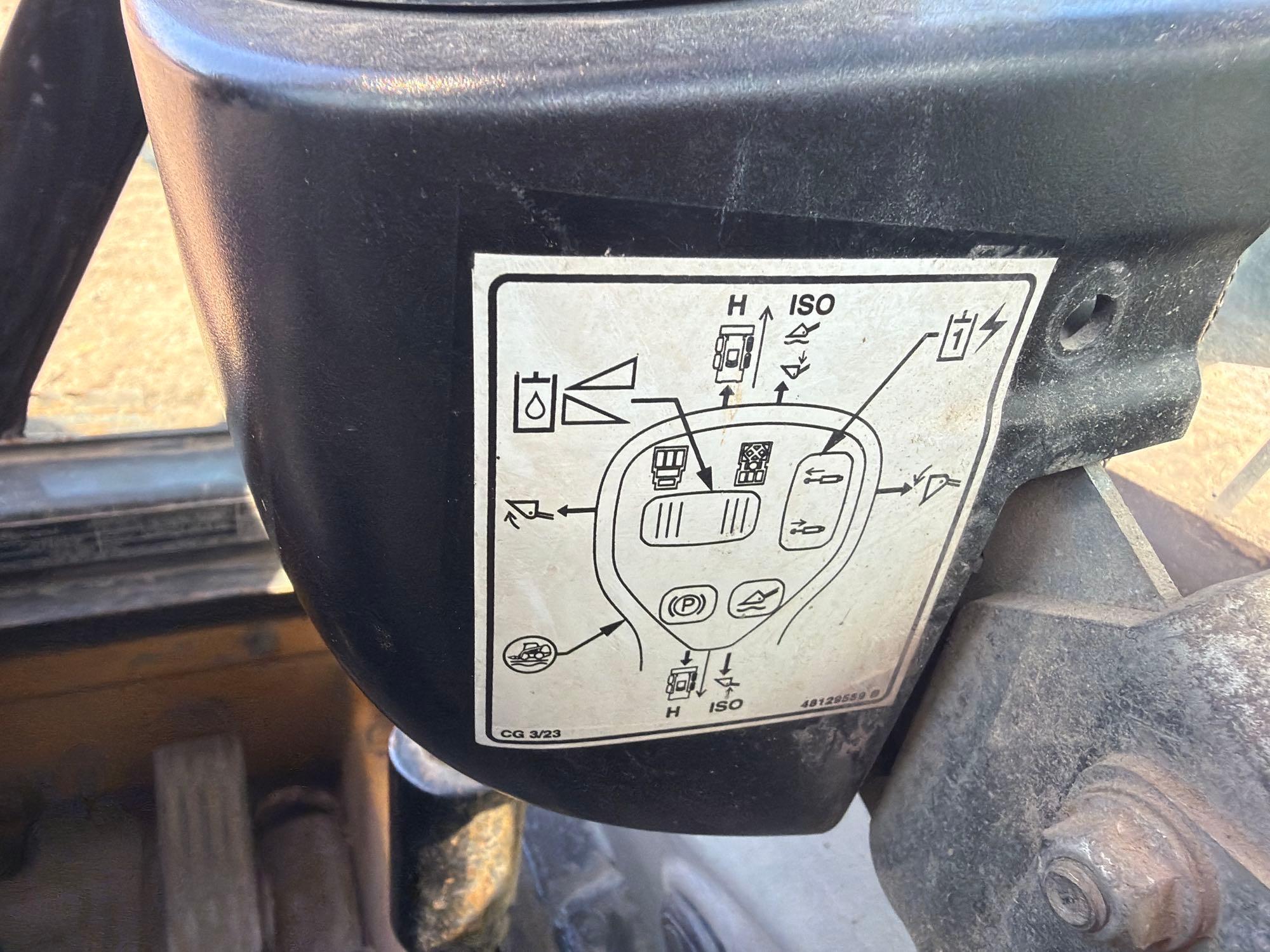 New Holland 345