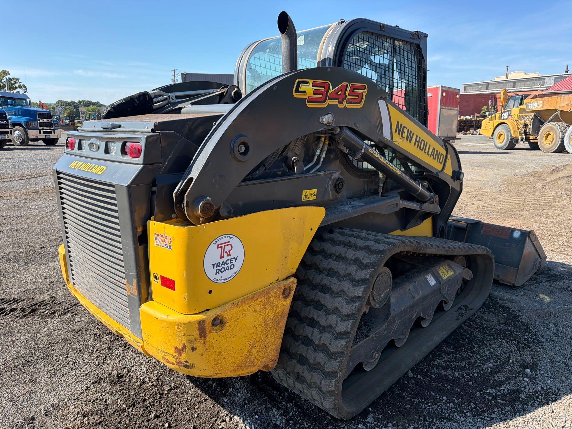 New Holland 345