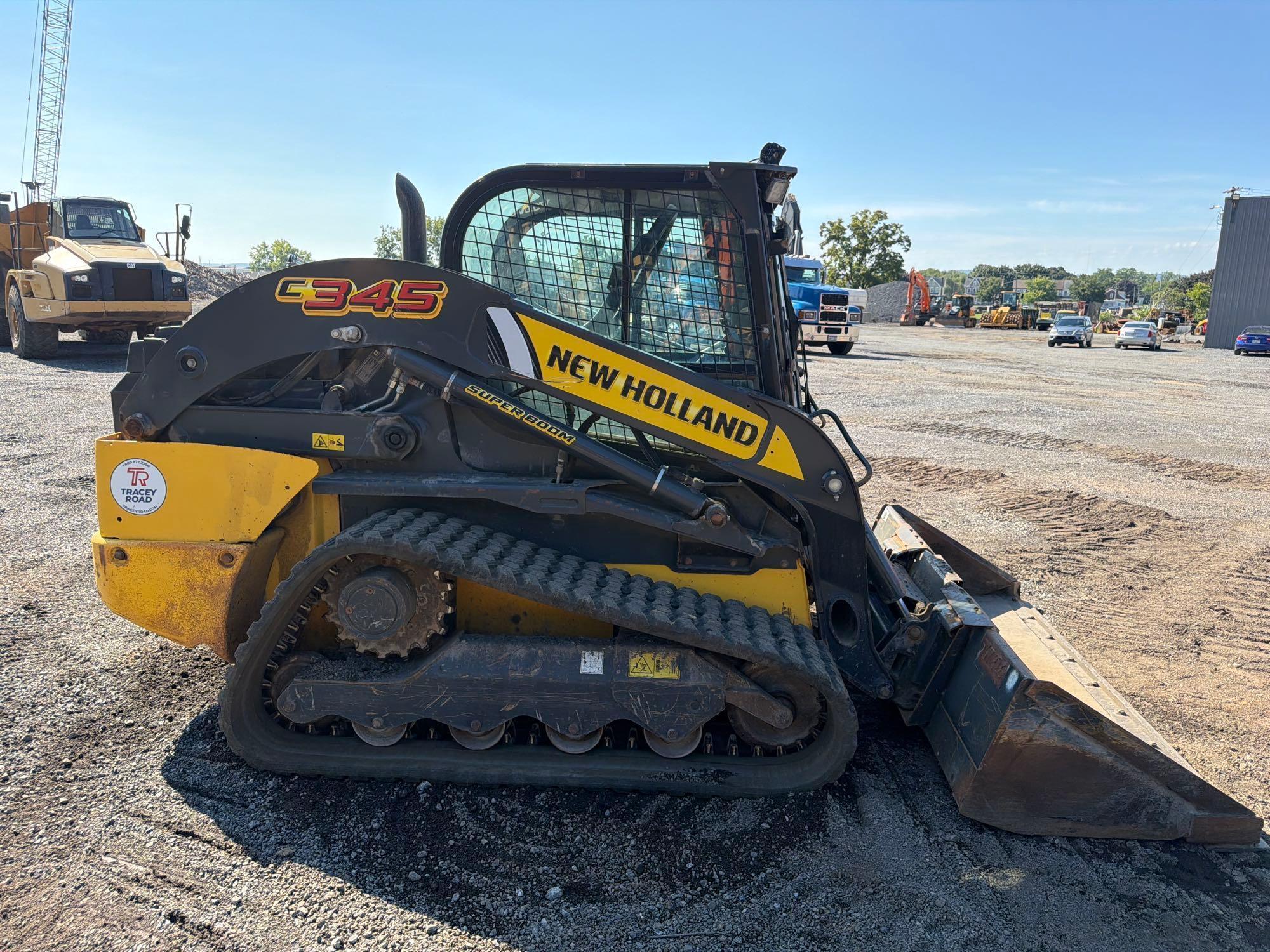 New Holland 345