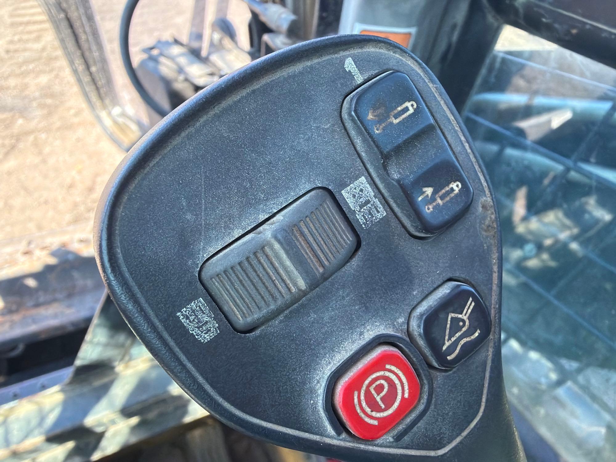 New Holland 345
