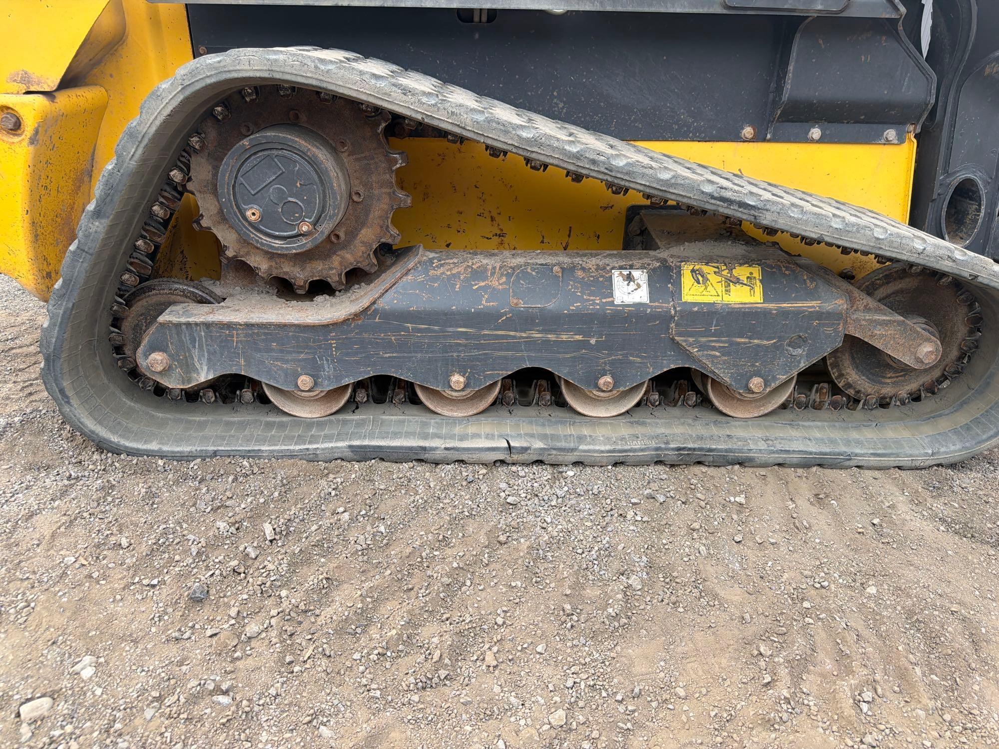 2023 New Holland 337