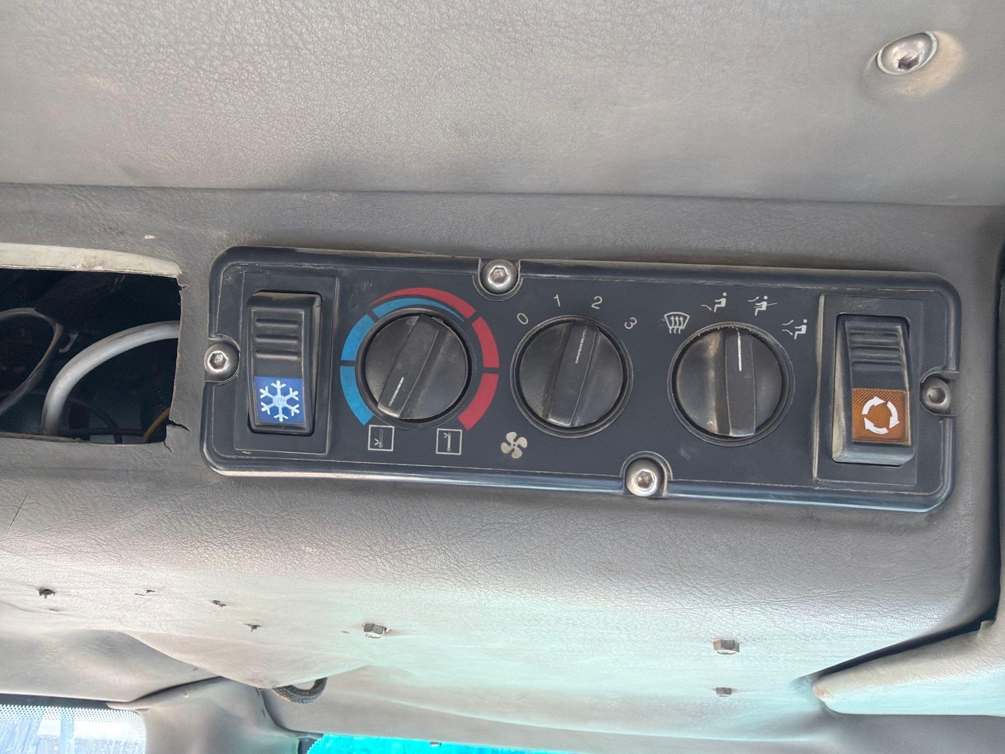 2022 John Deere 350D