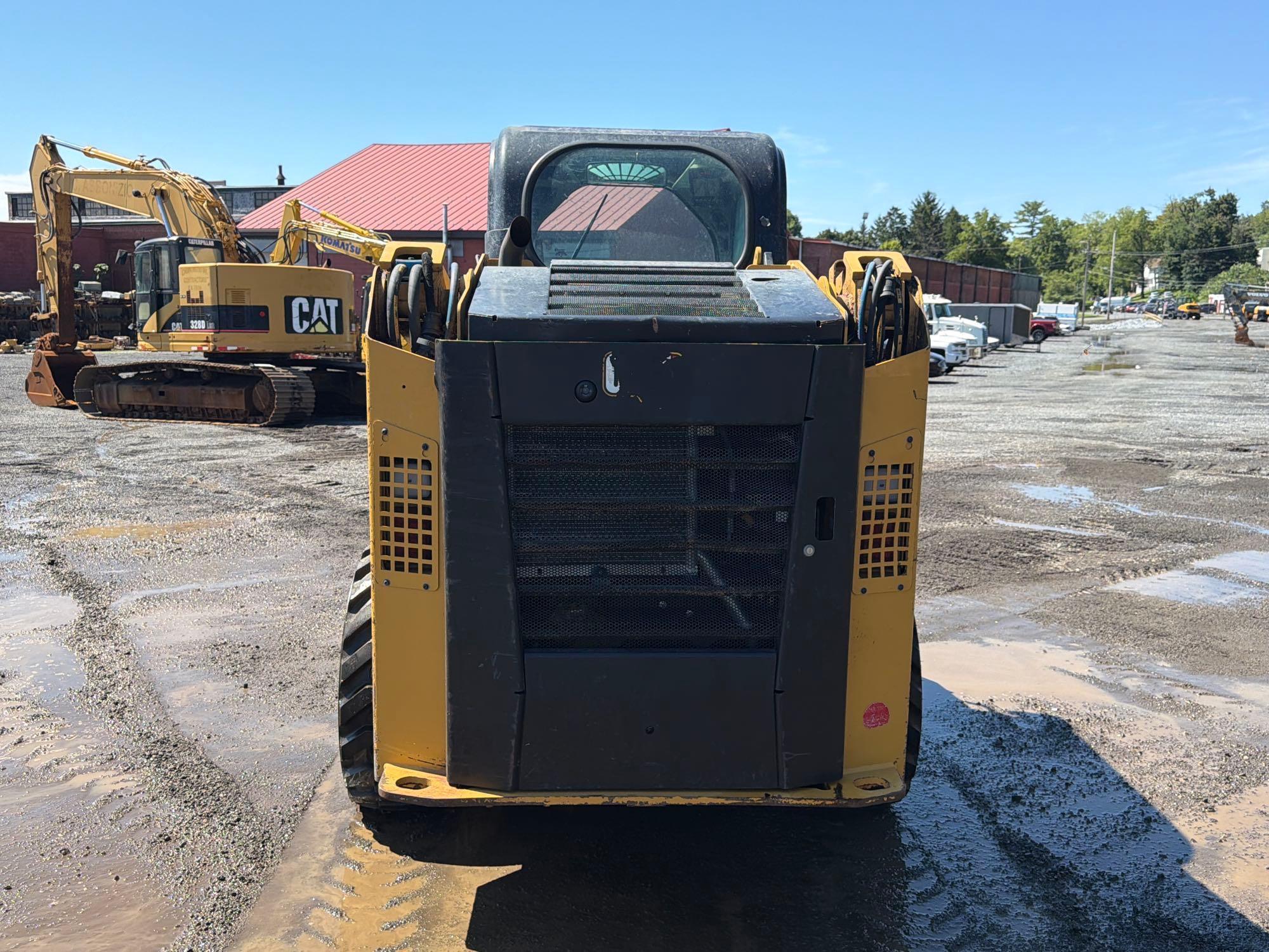 2024 Caterpillar 236D