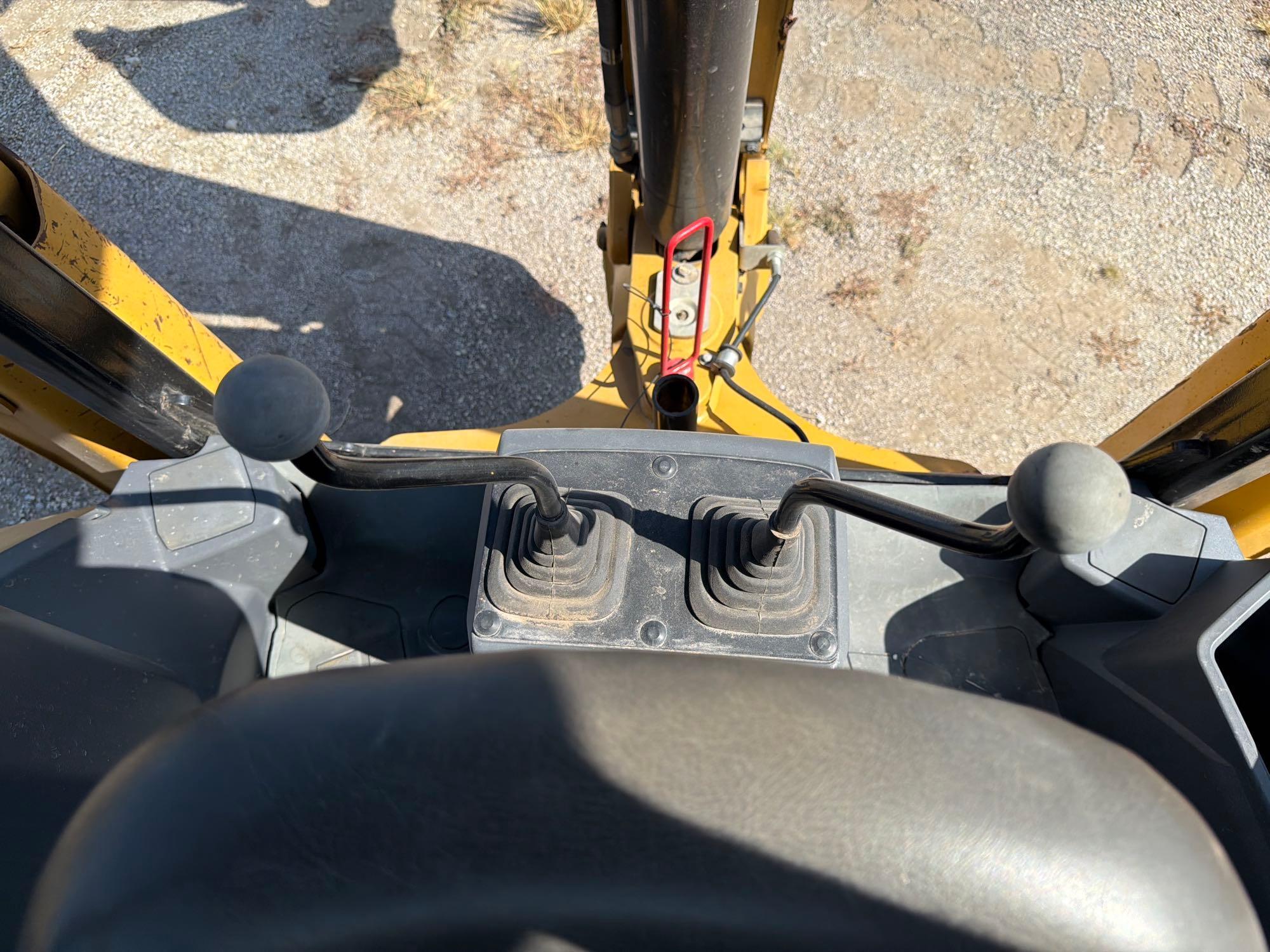 2021 Caterpillar 416