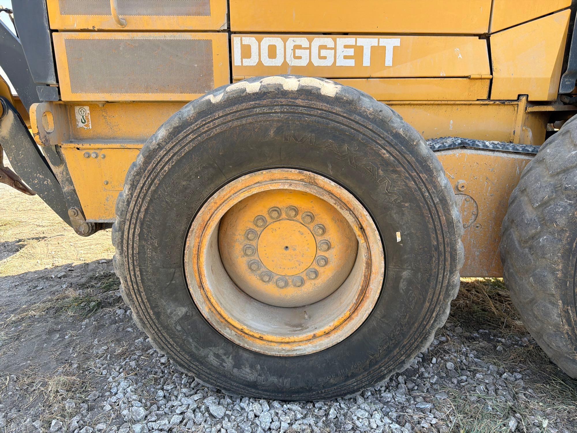 John Deere 672G