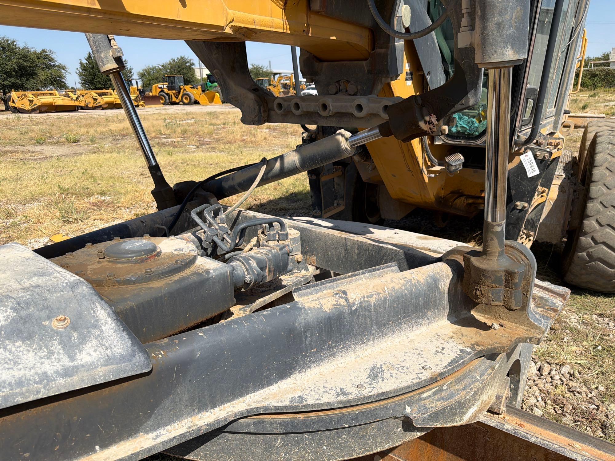 John Deere 672G