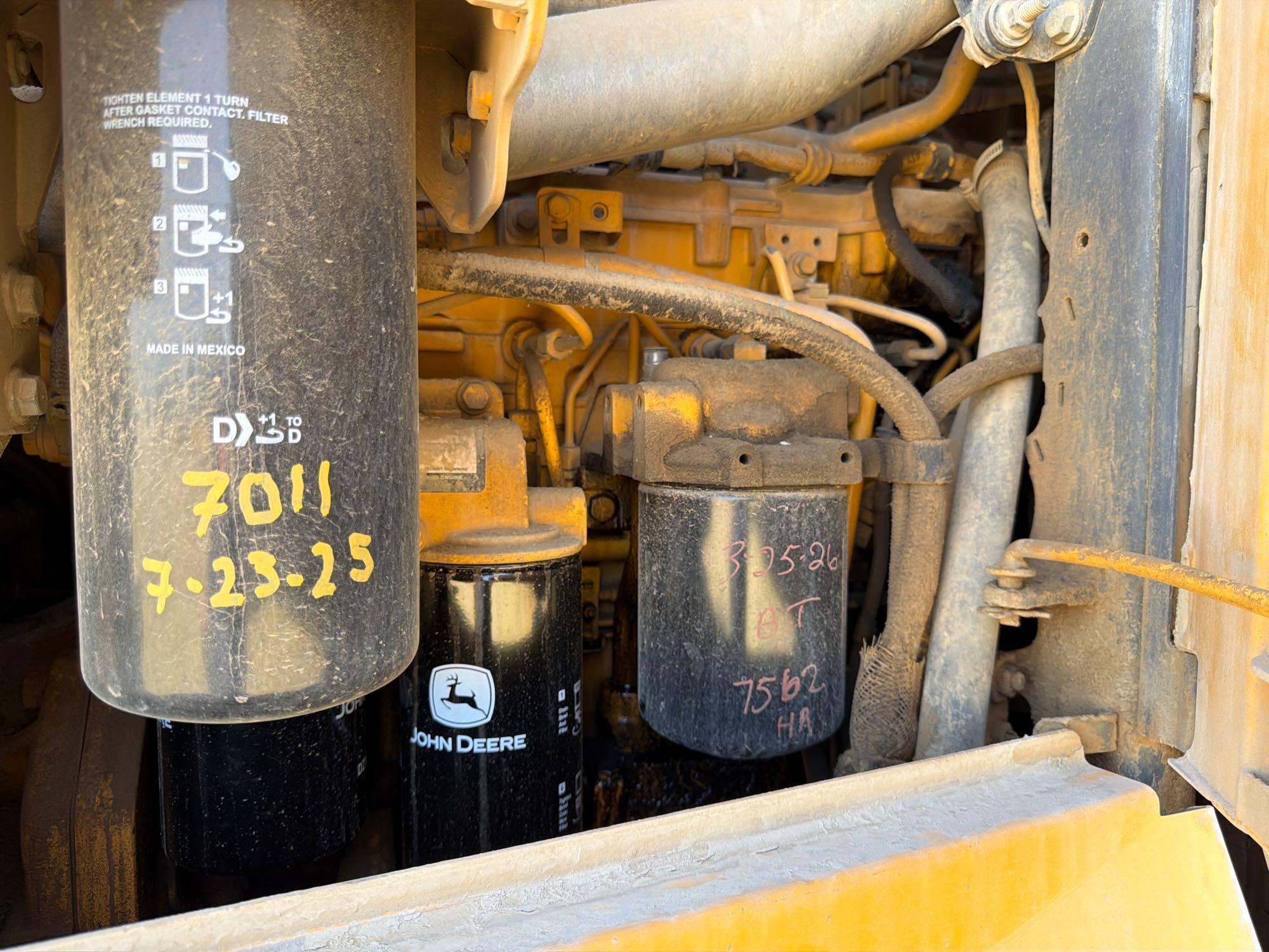 John Deere 672G