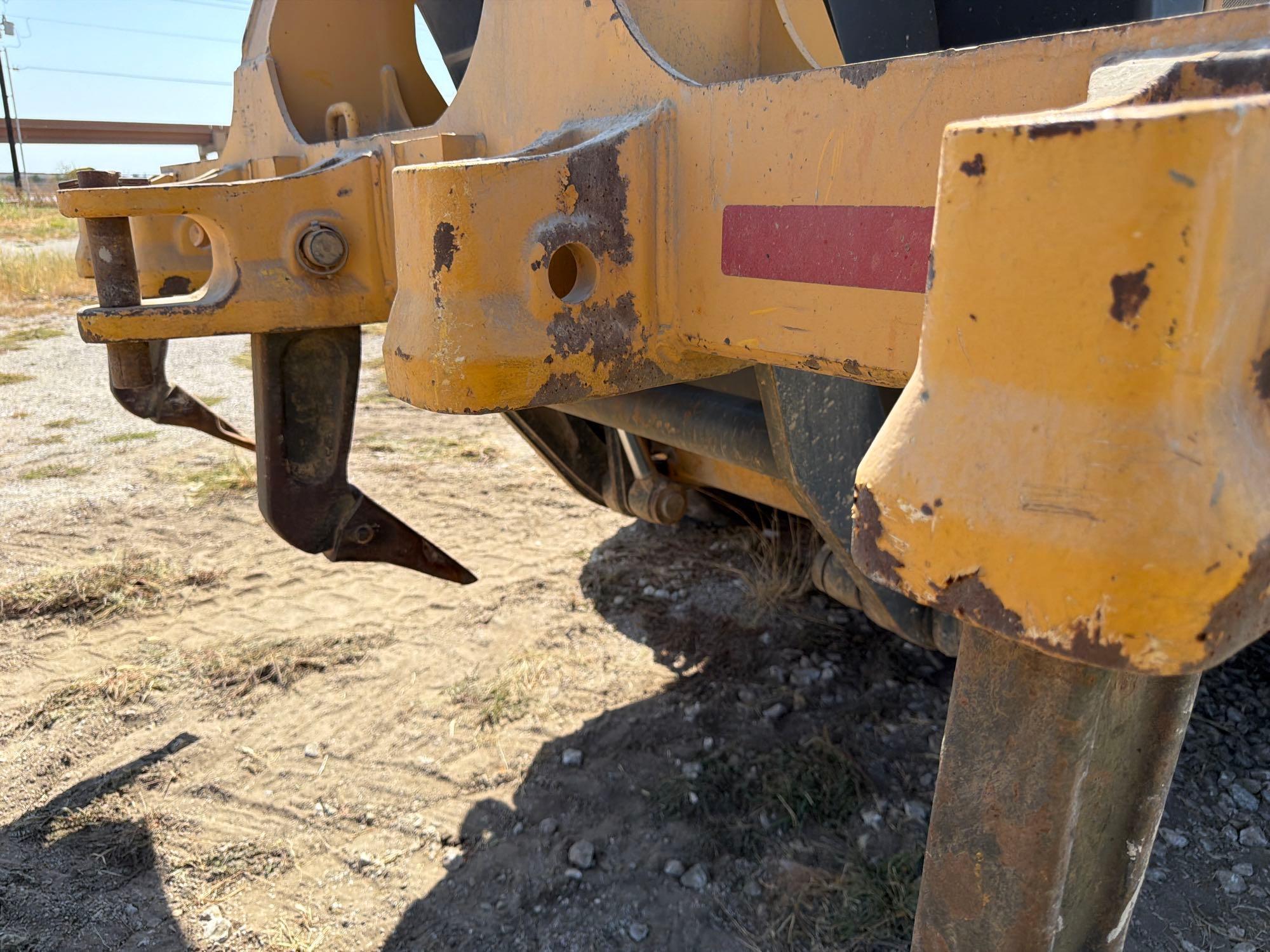 John Deere 672G