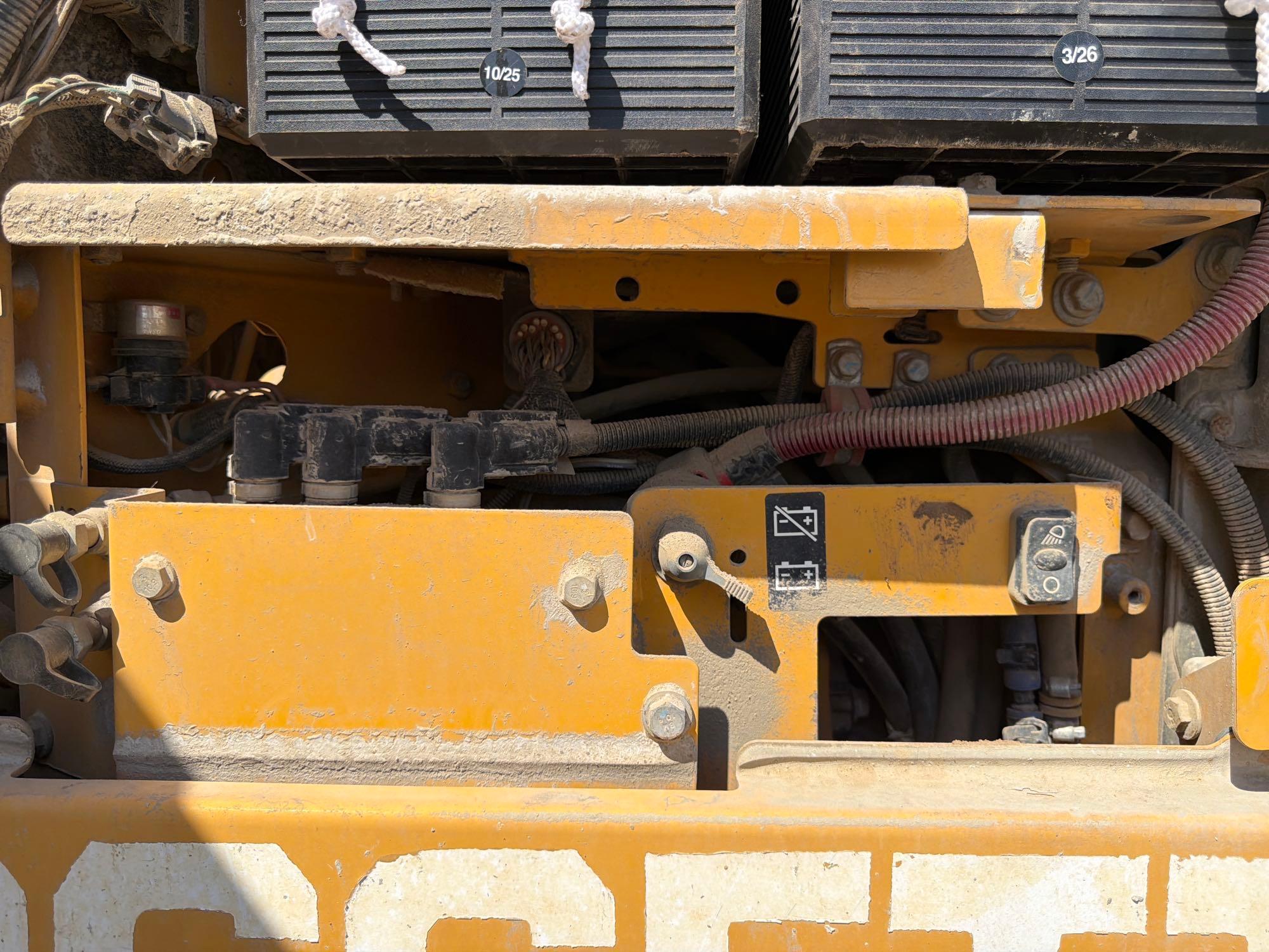 John Deere 672G