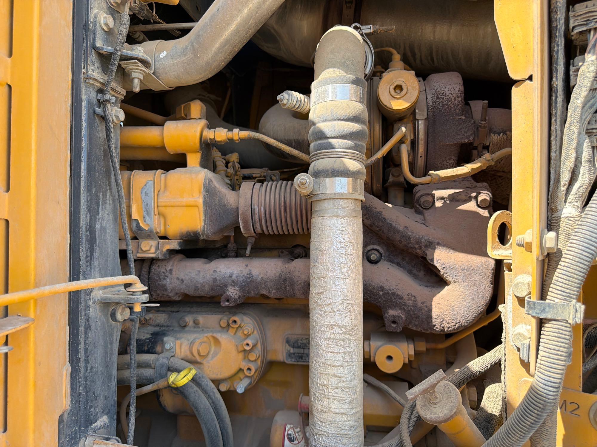 John Deere 672G