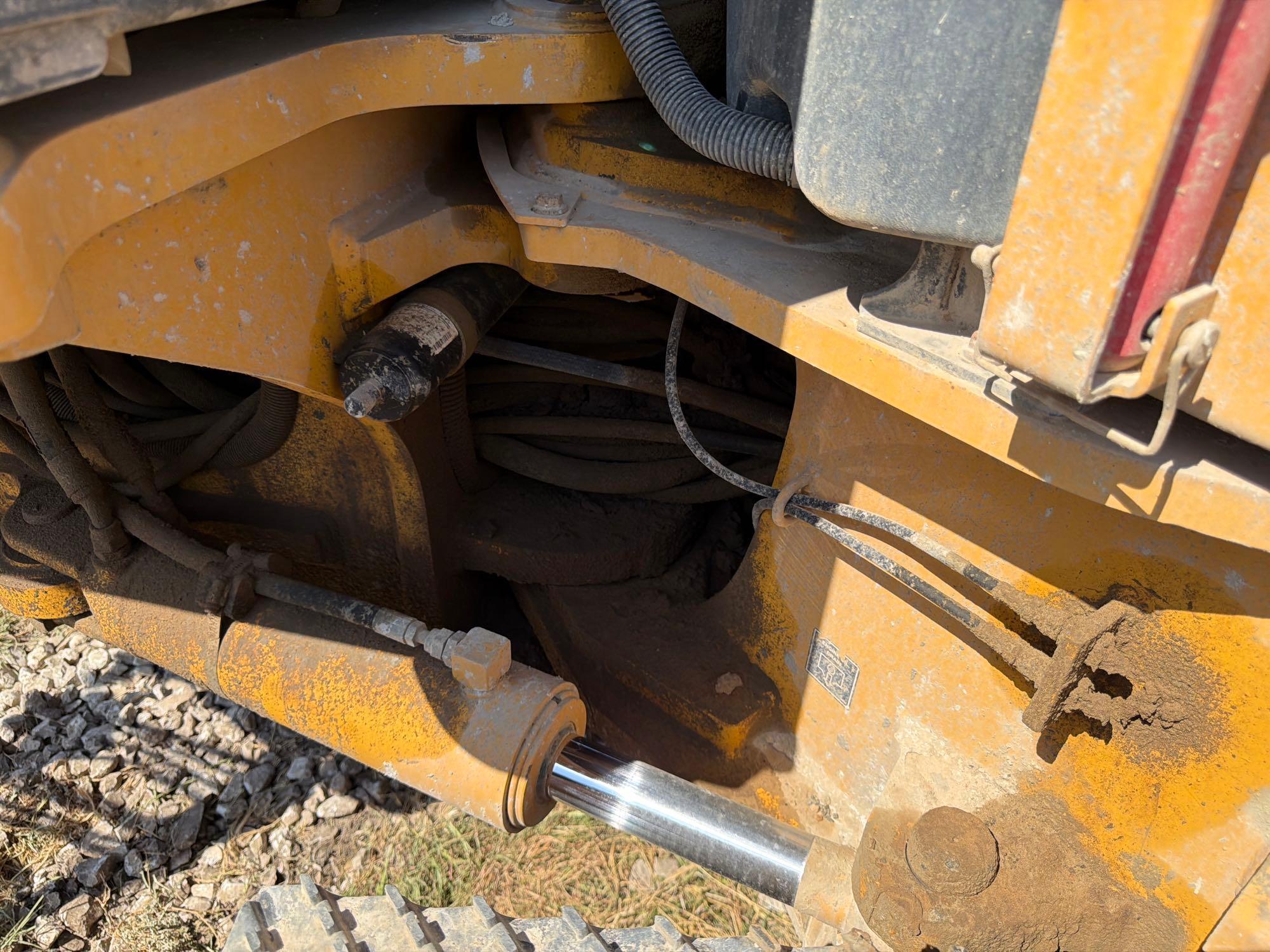 John Deere 672G