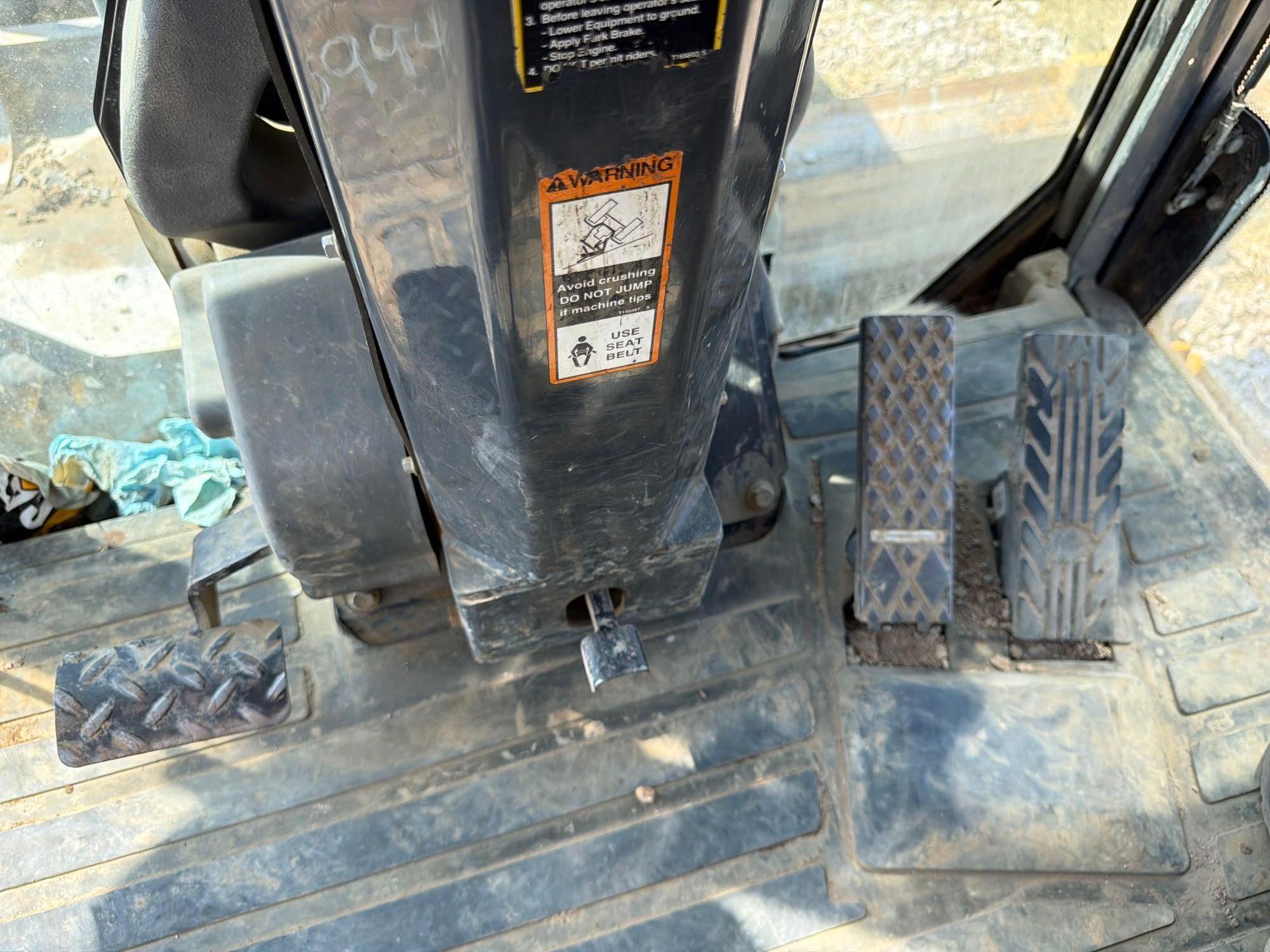 John Deere 672G