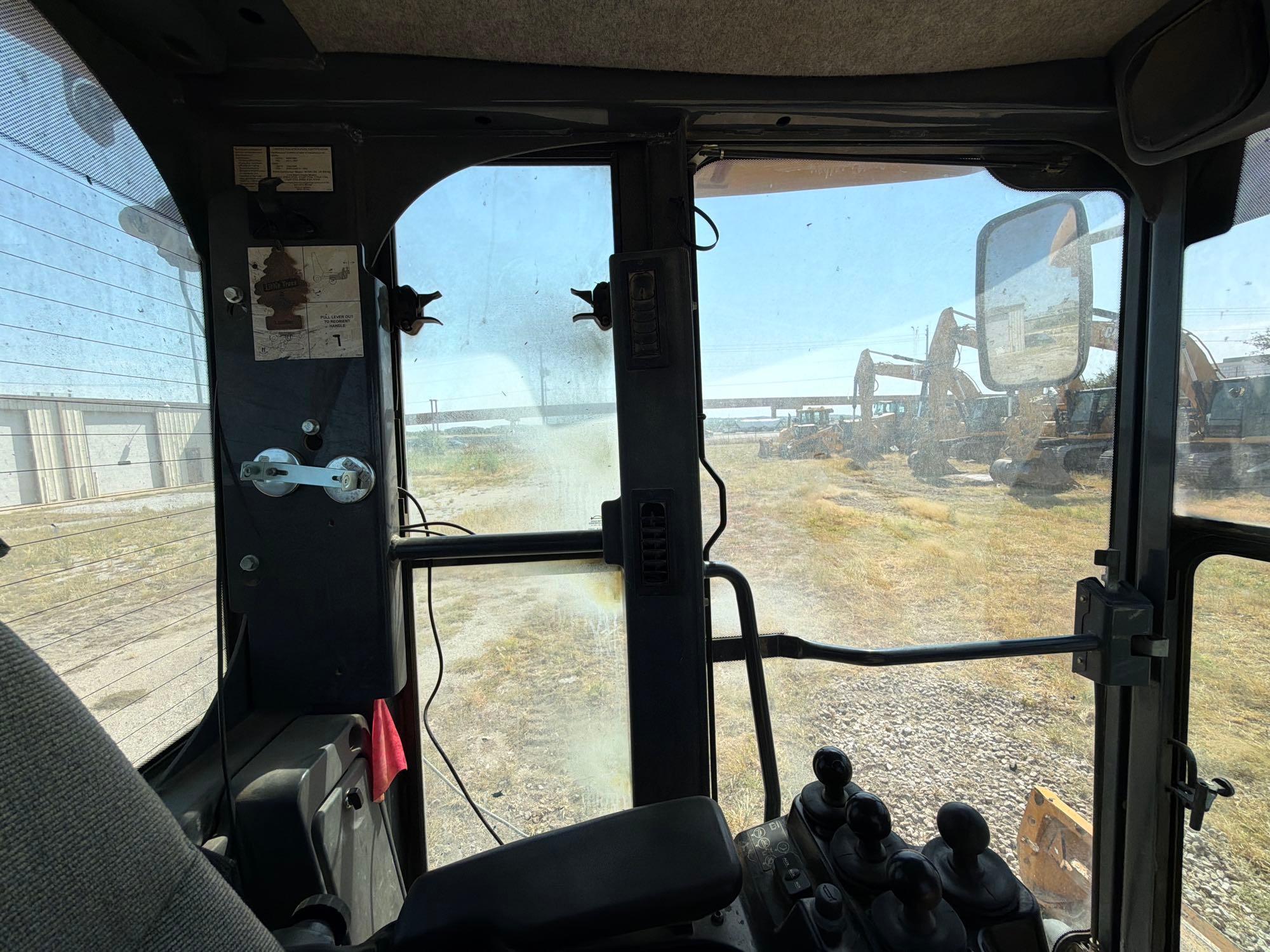 John Deere 672G