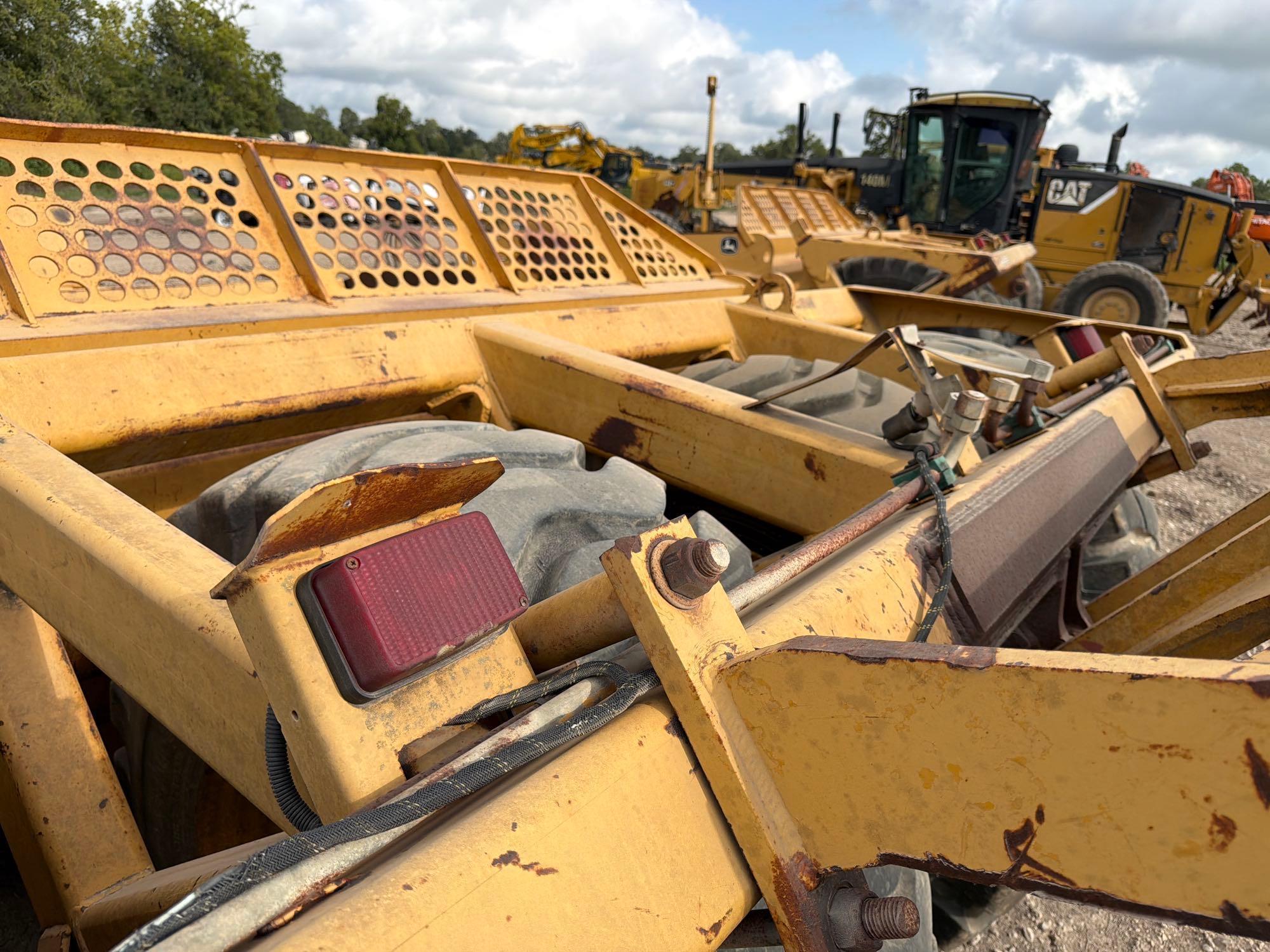 2004 John Deere 1812C