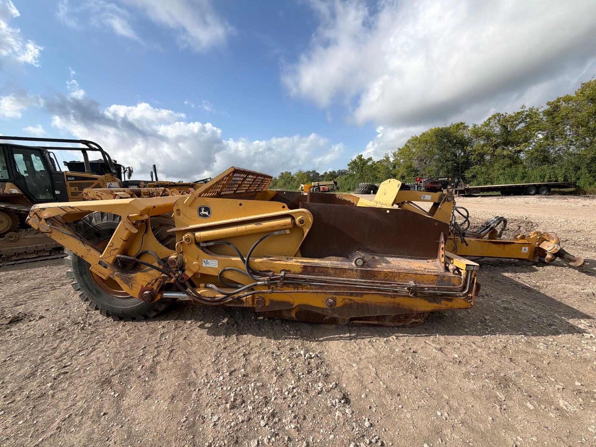 2004 John Deere 1812C