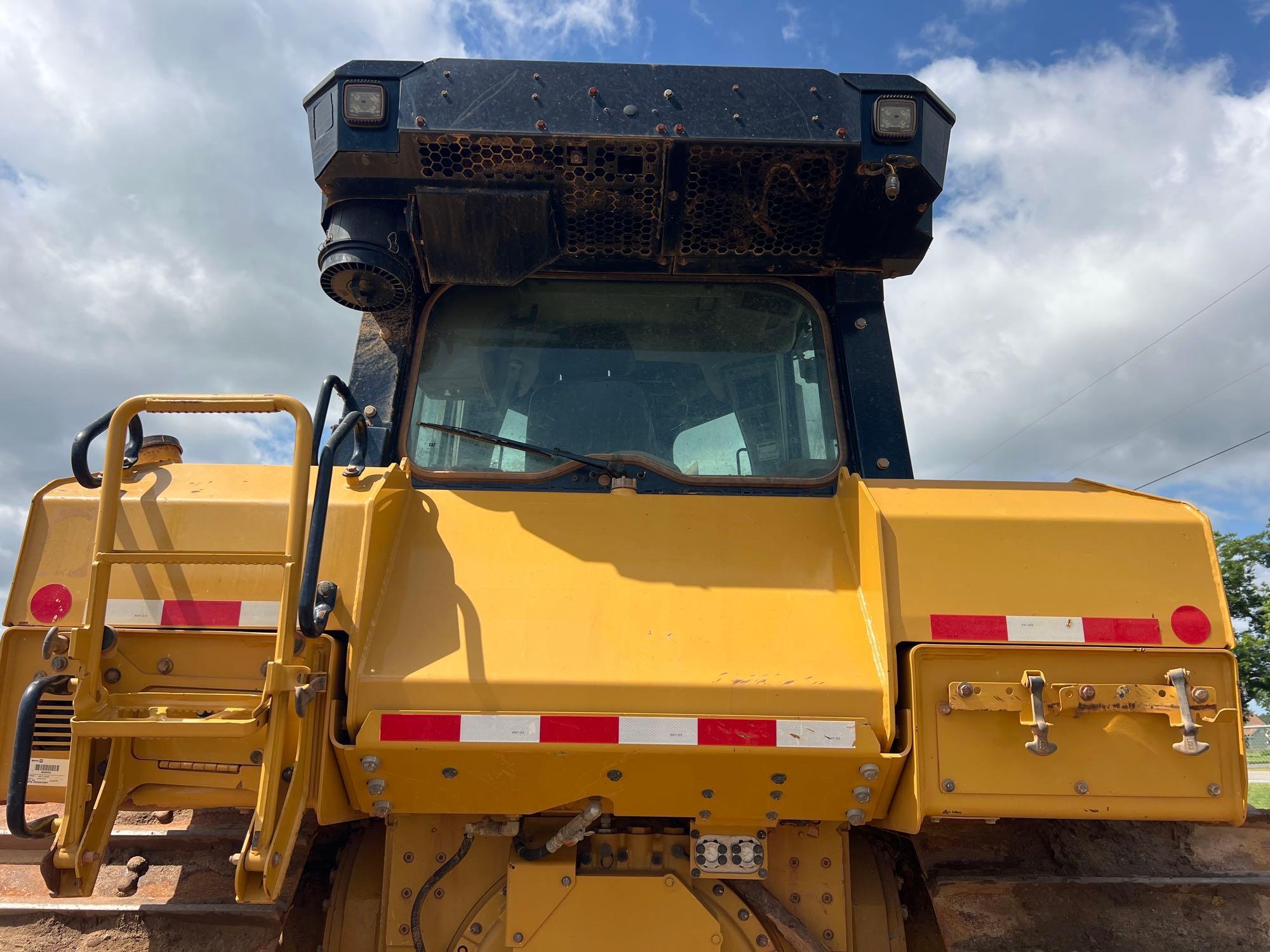 2022 Caterpillar D6T LGP