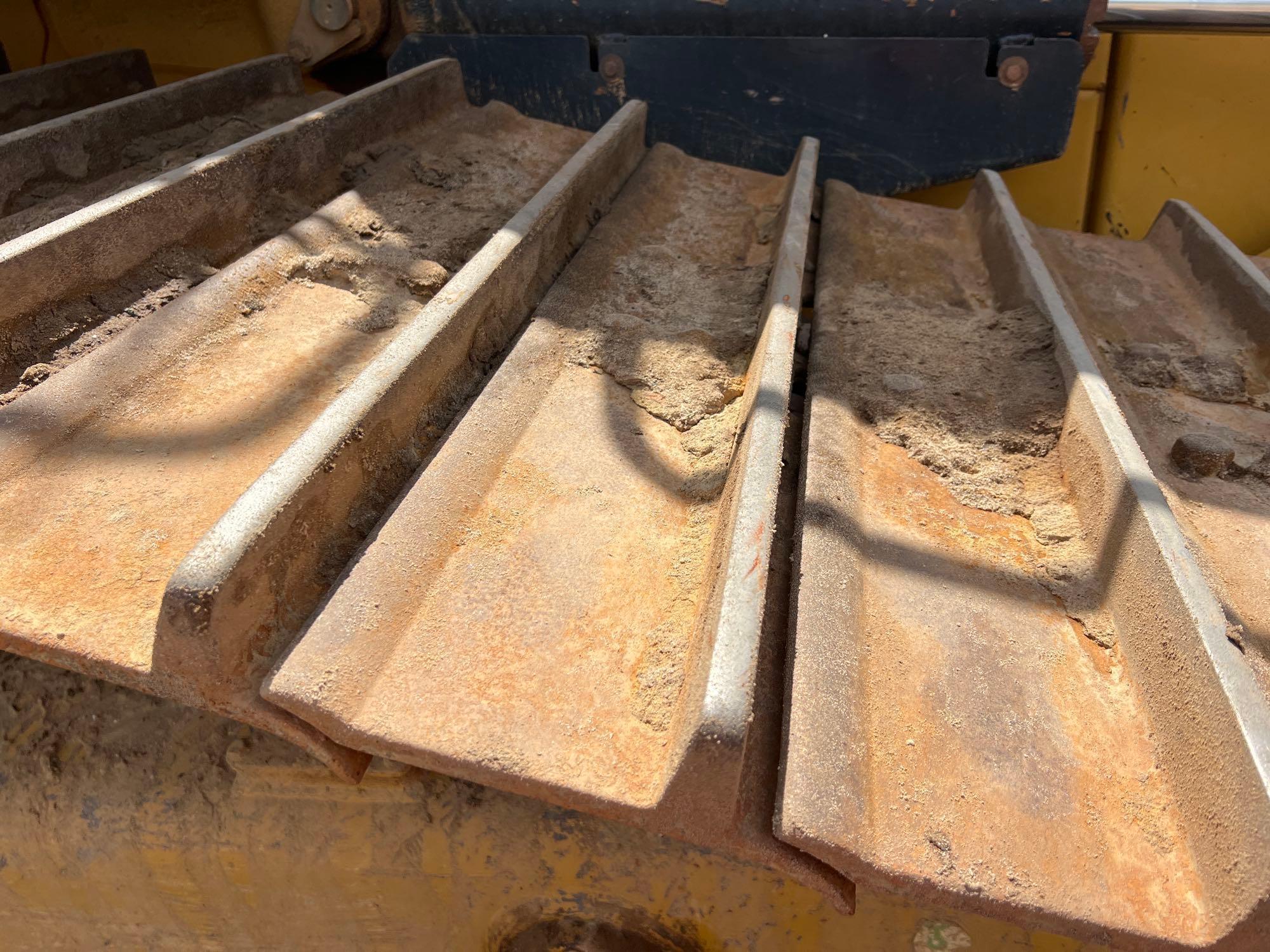 2022 Caterpillar D6T LGP