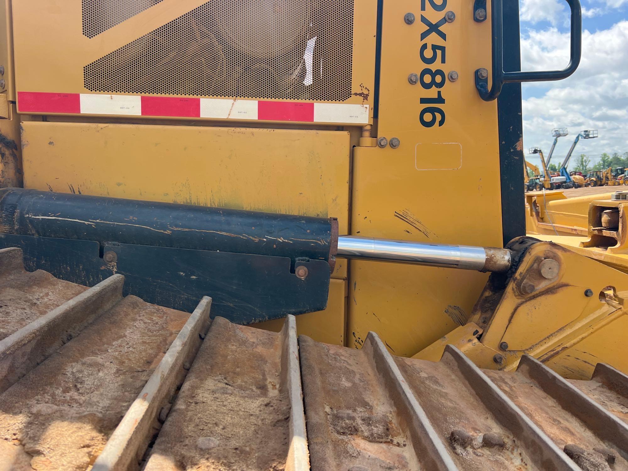 2022 Caterpillar D6T LGP