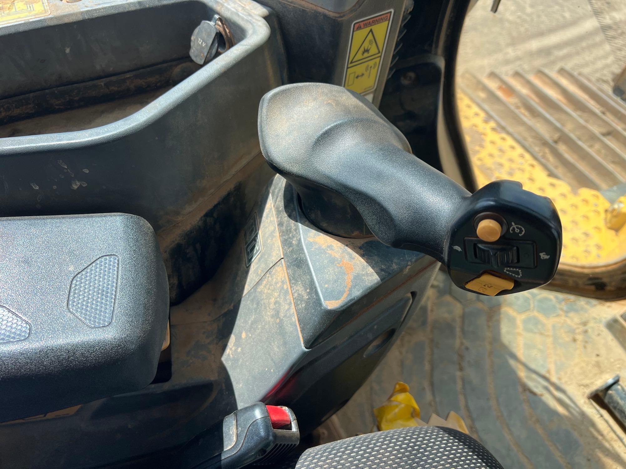 2022 Caterpillar D6T LGP