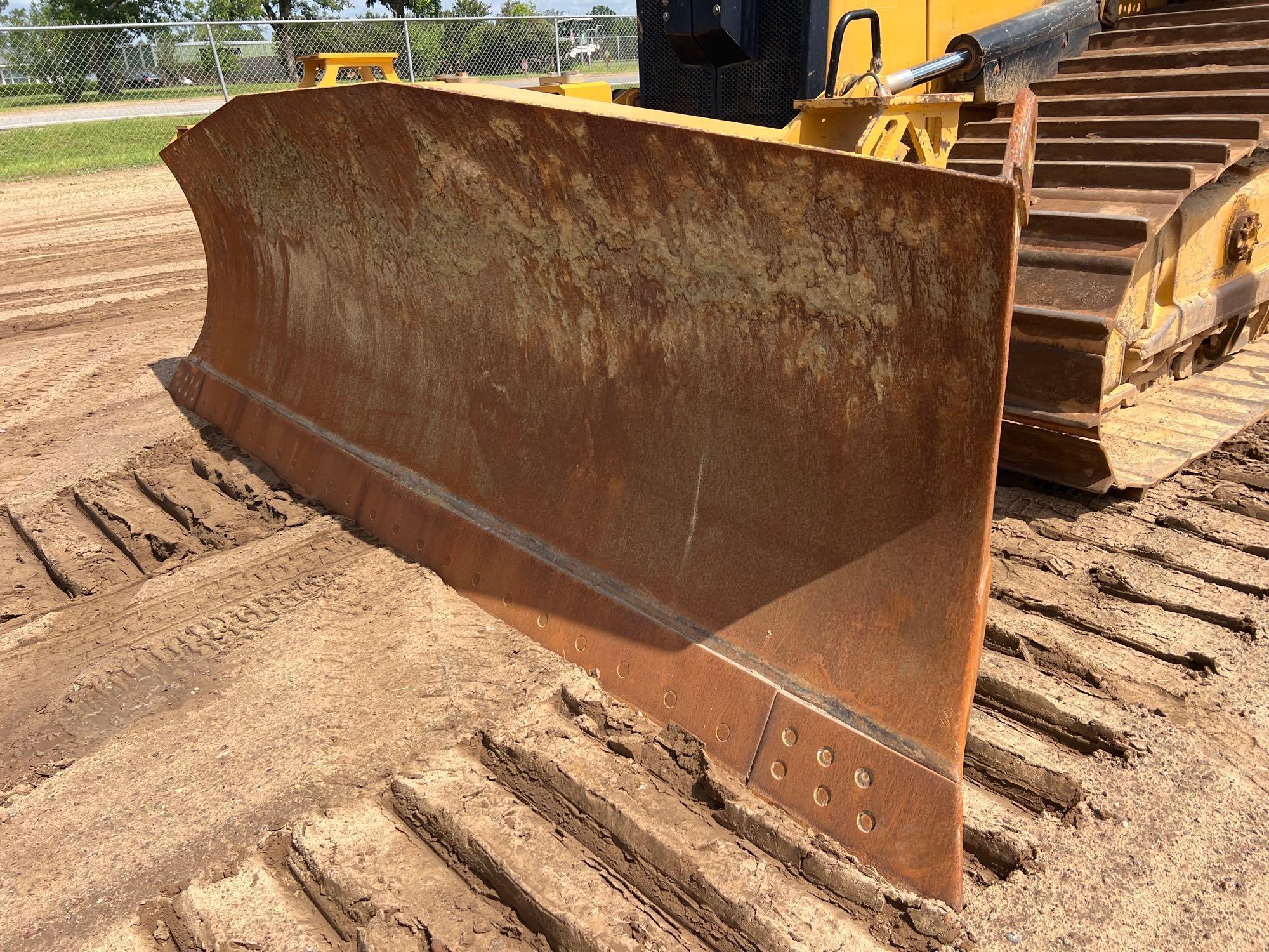 2022 Caterpillar D6T LGP