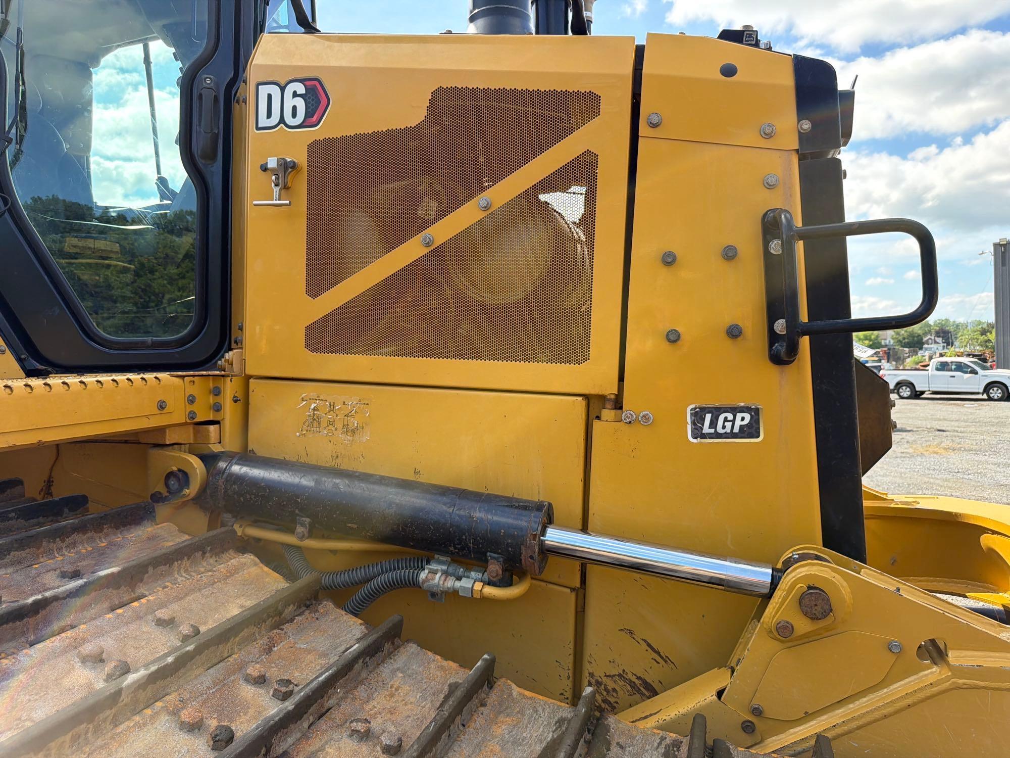 2019 Caterpillar D6T LGP
