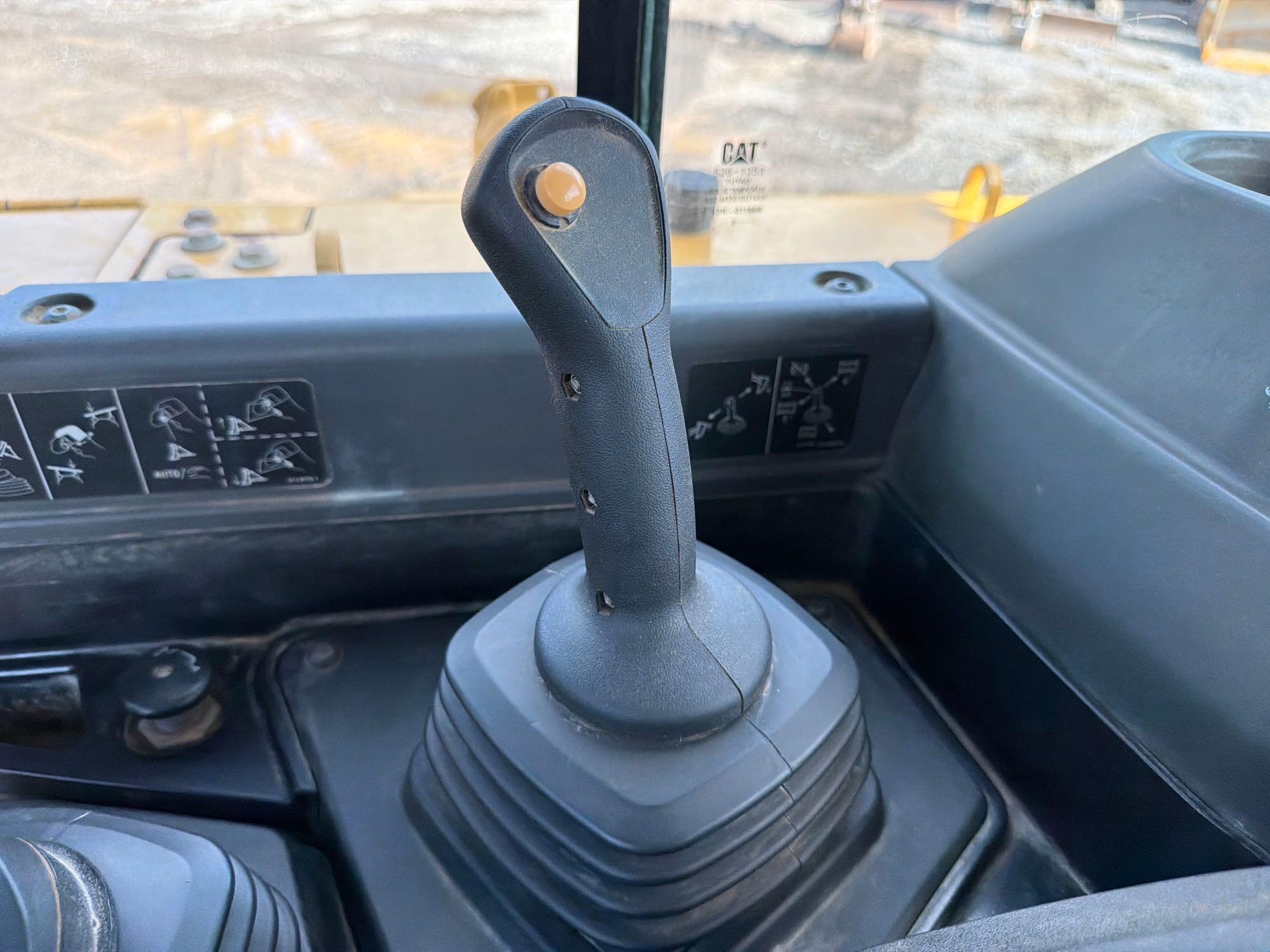 2019 Caterpillar D6T LGP