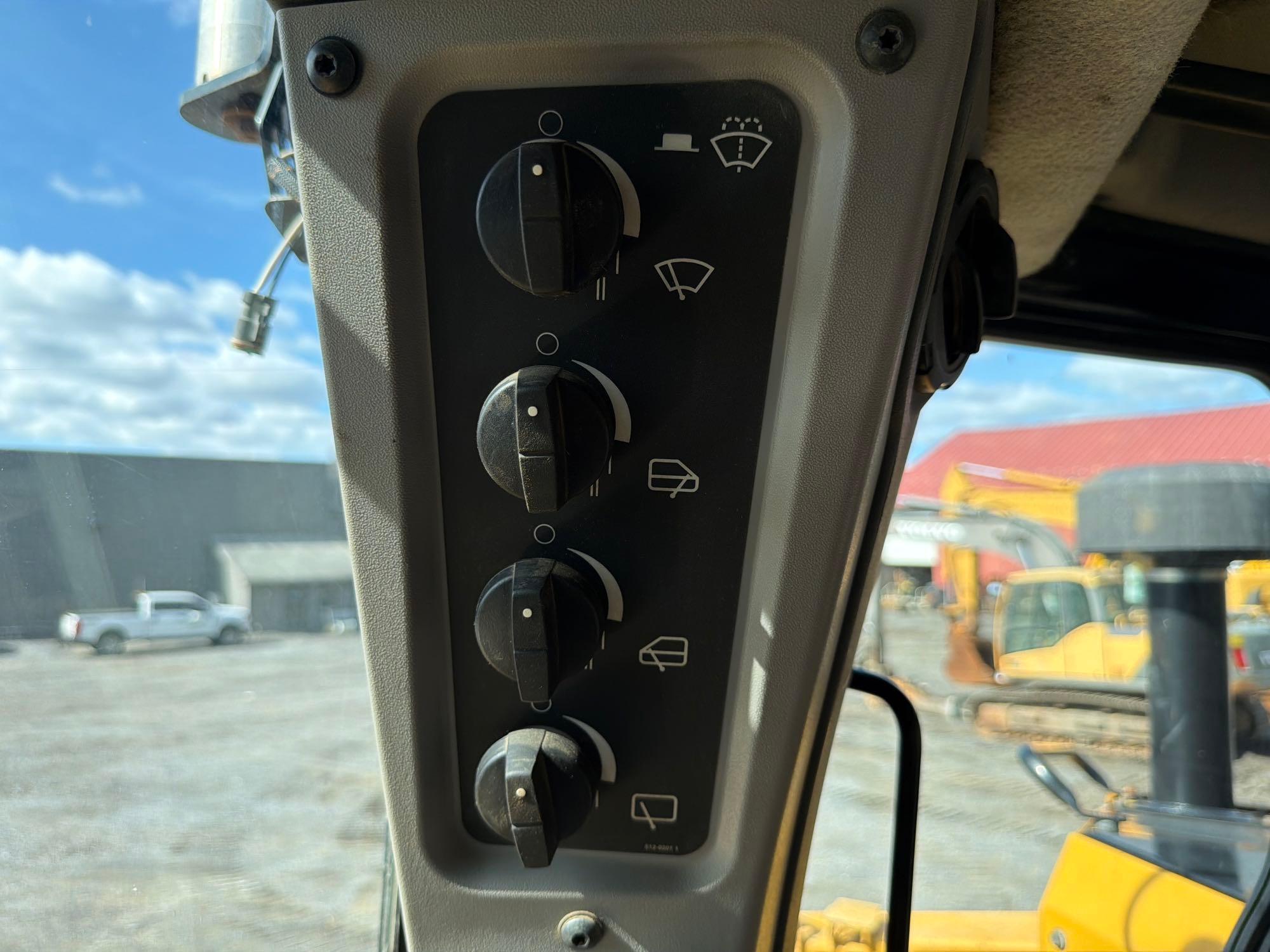 2019 Caterpillar D6T LGP
