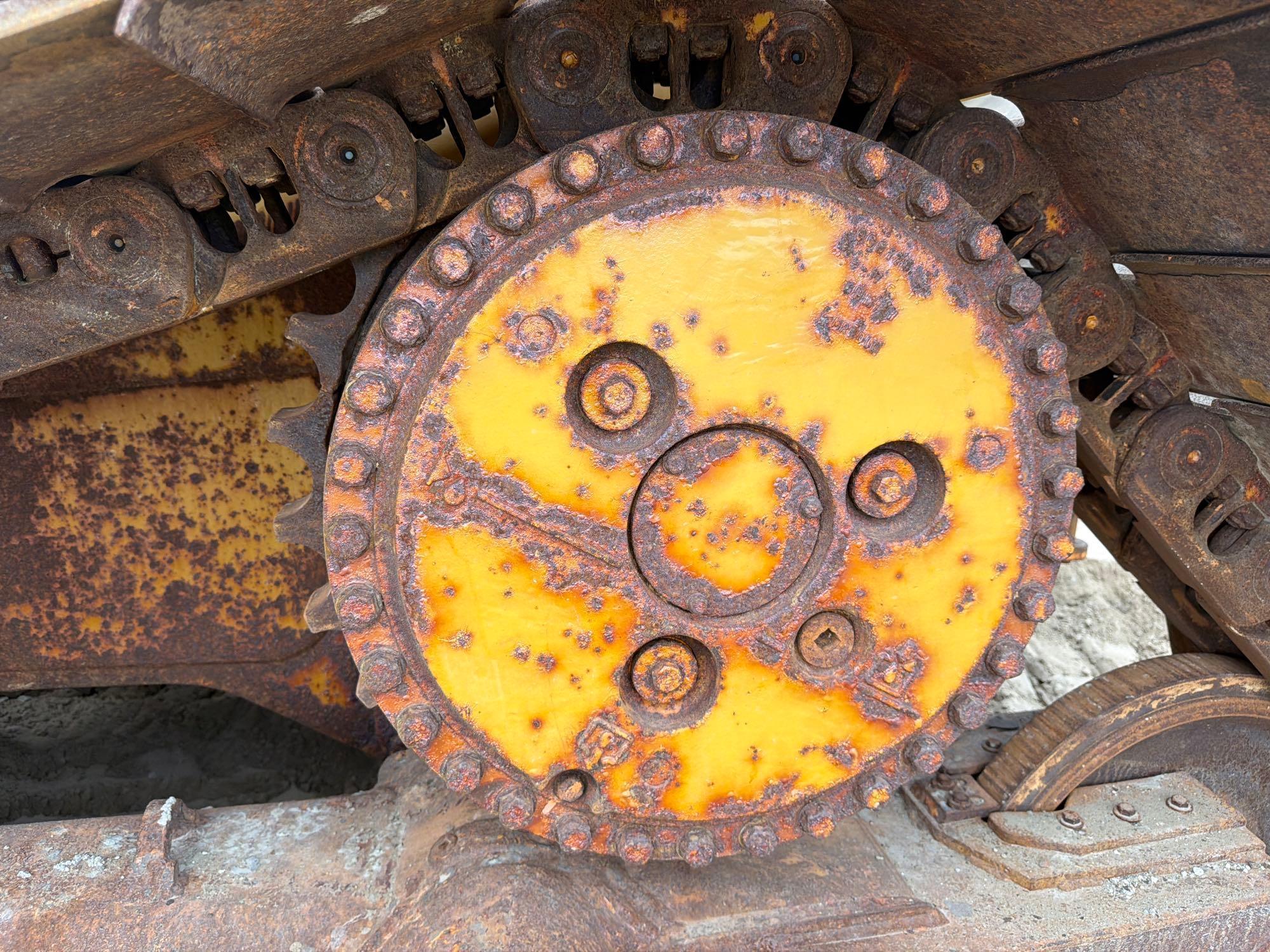 Caterpillar D6T