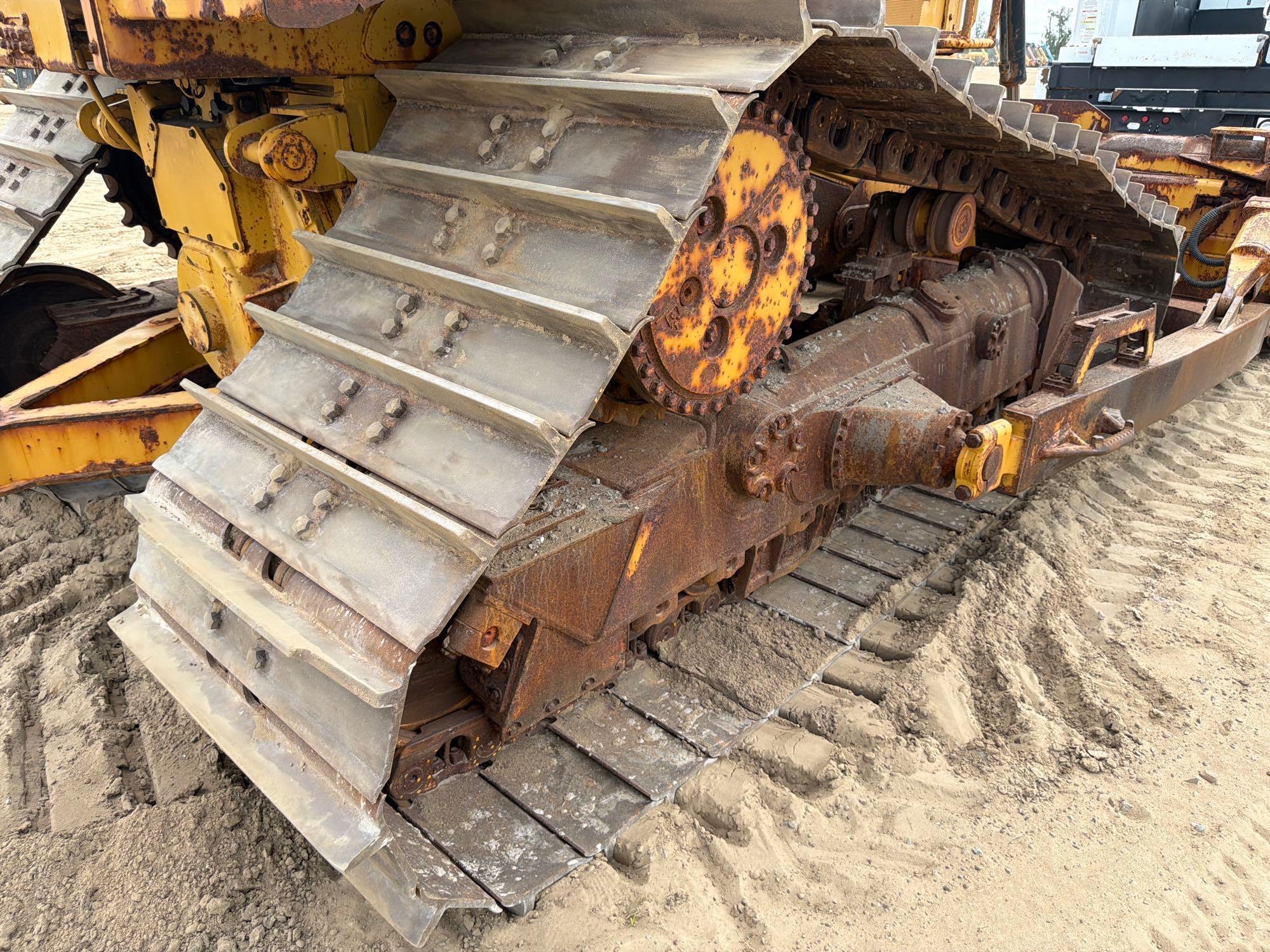 Caterpillar D6T