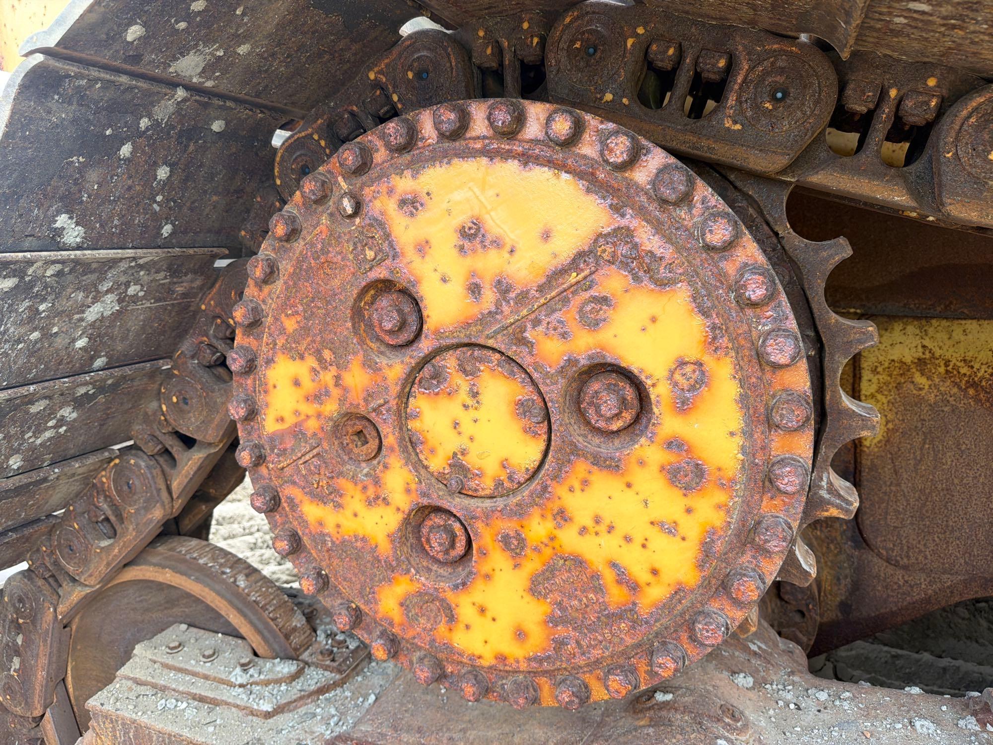 Caterpillar D6T