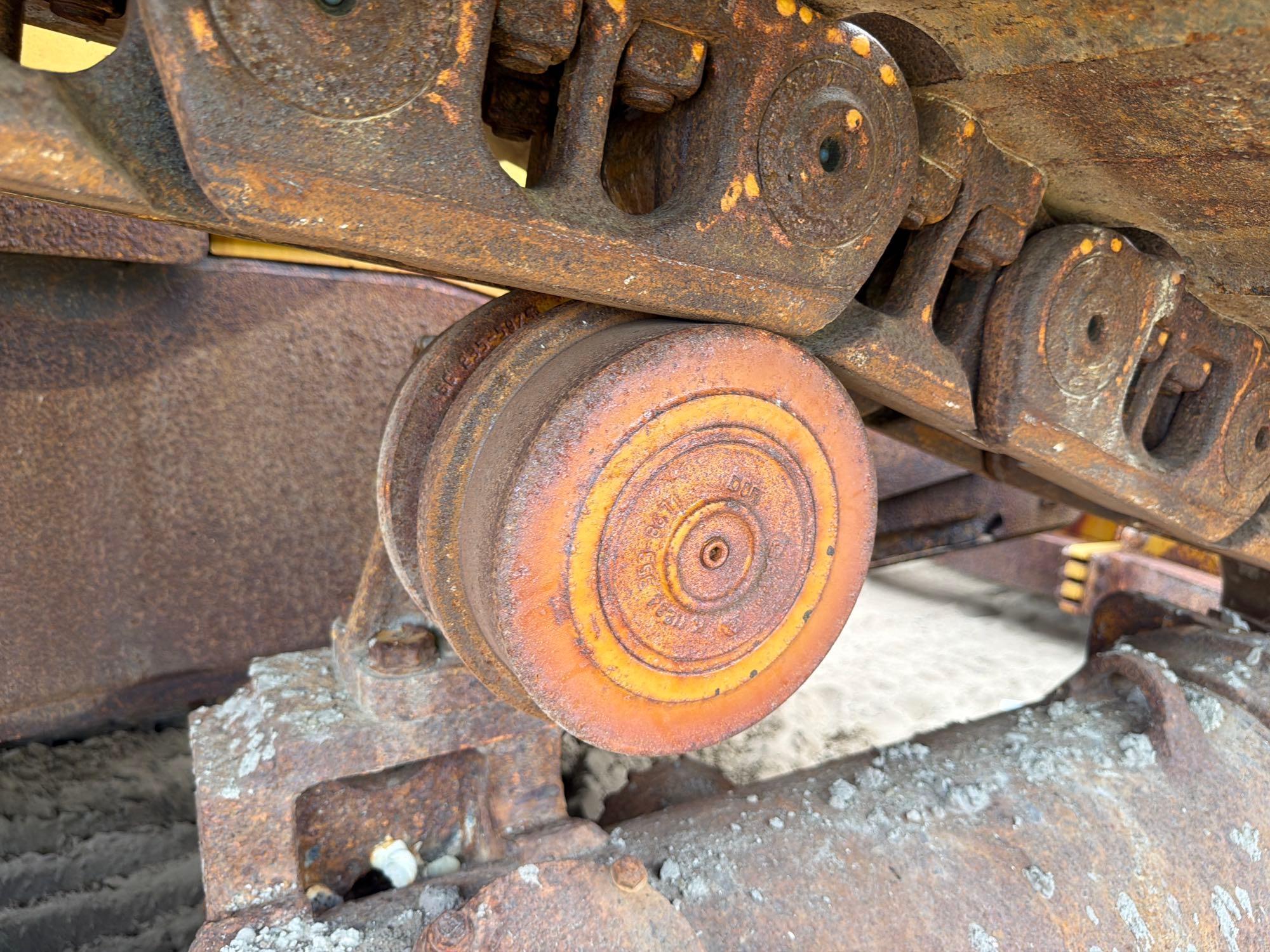 Caterpillar D6T