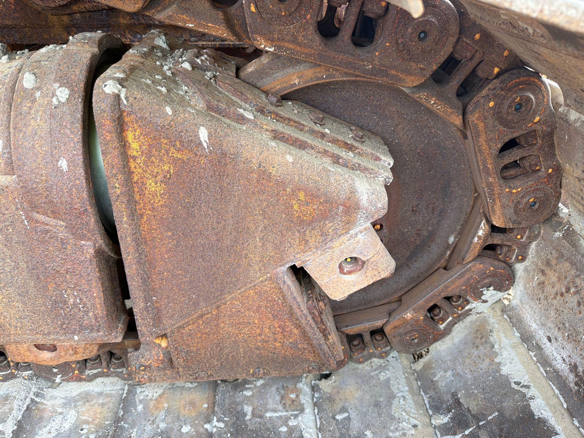 Caterpillar D6T
