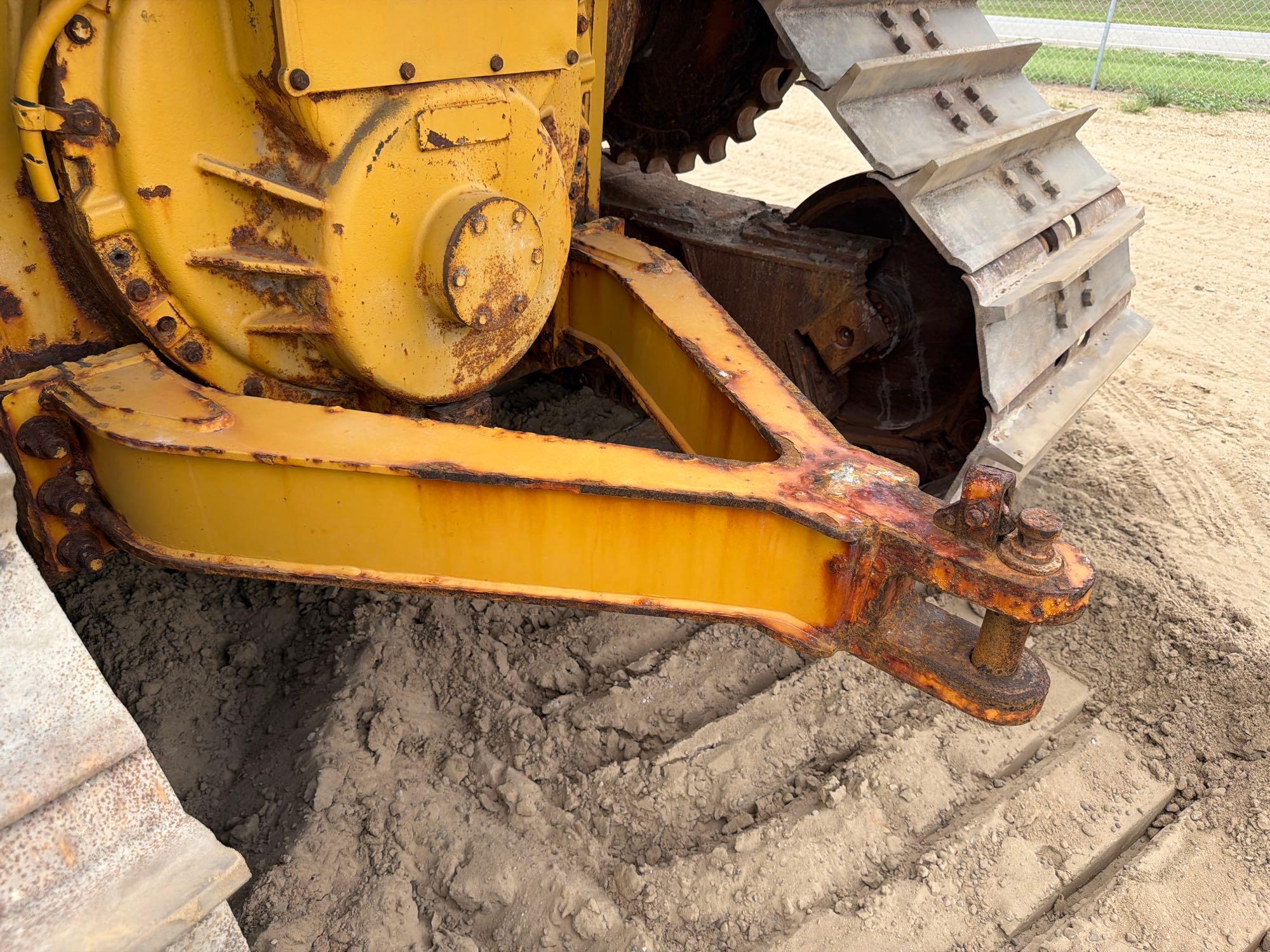 Caterpillar D6T