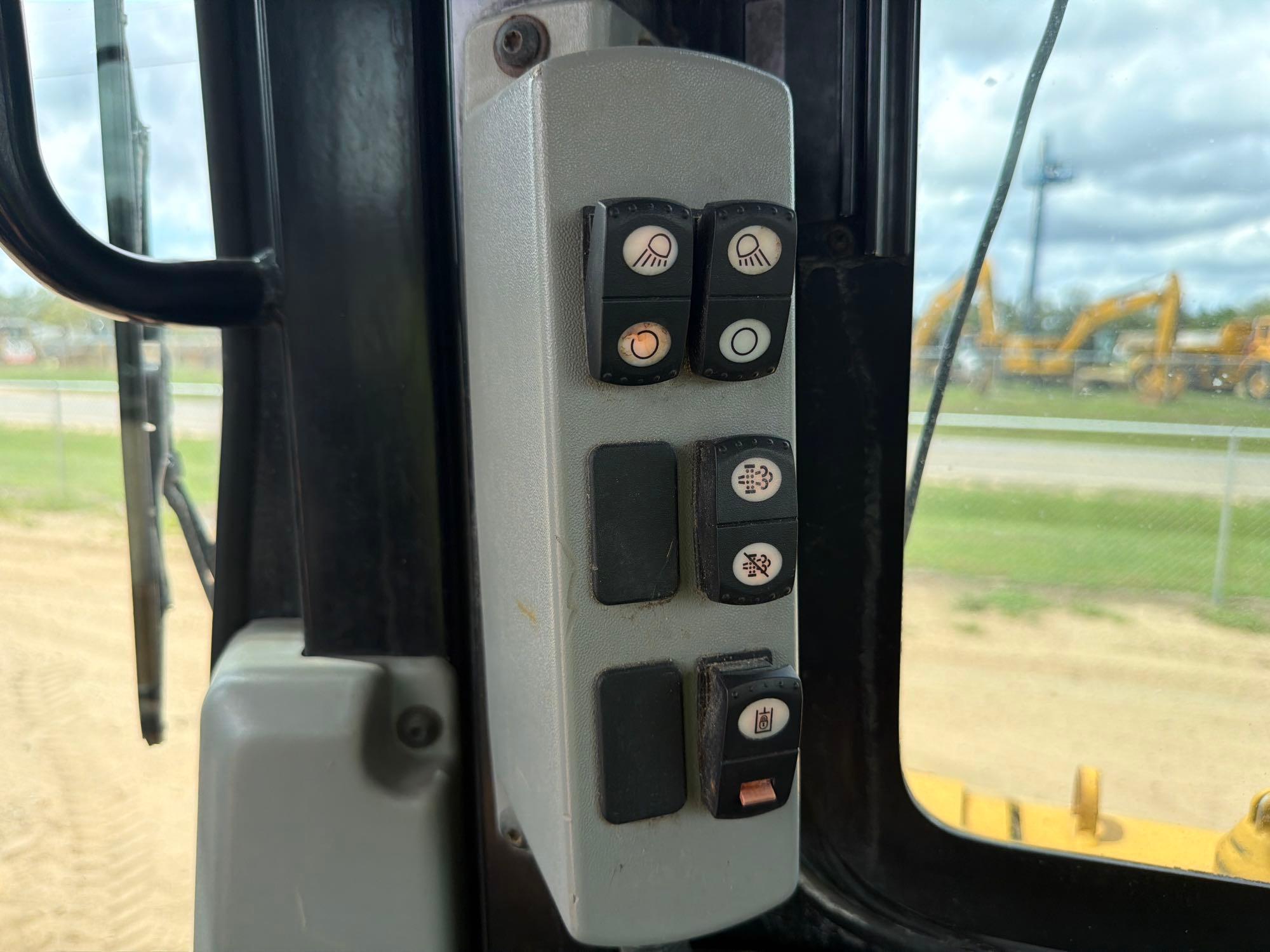 Caterpillar D6T