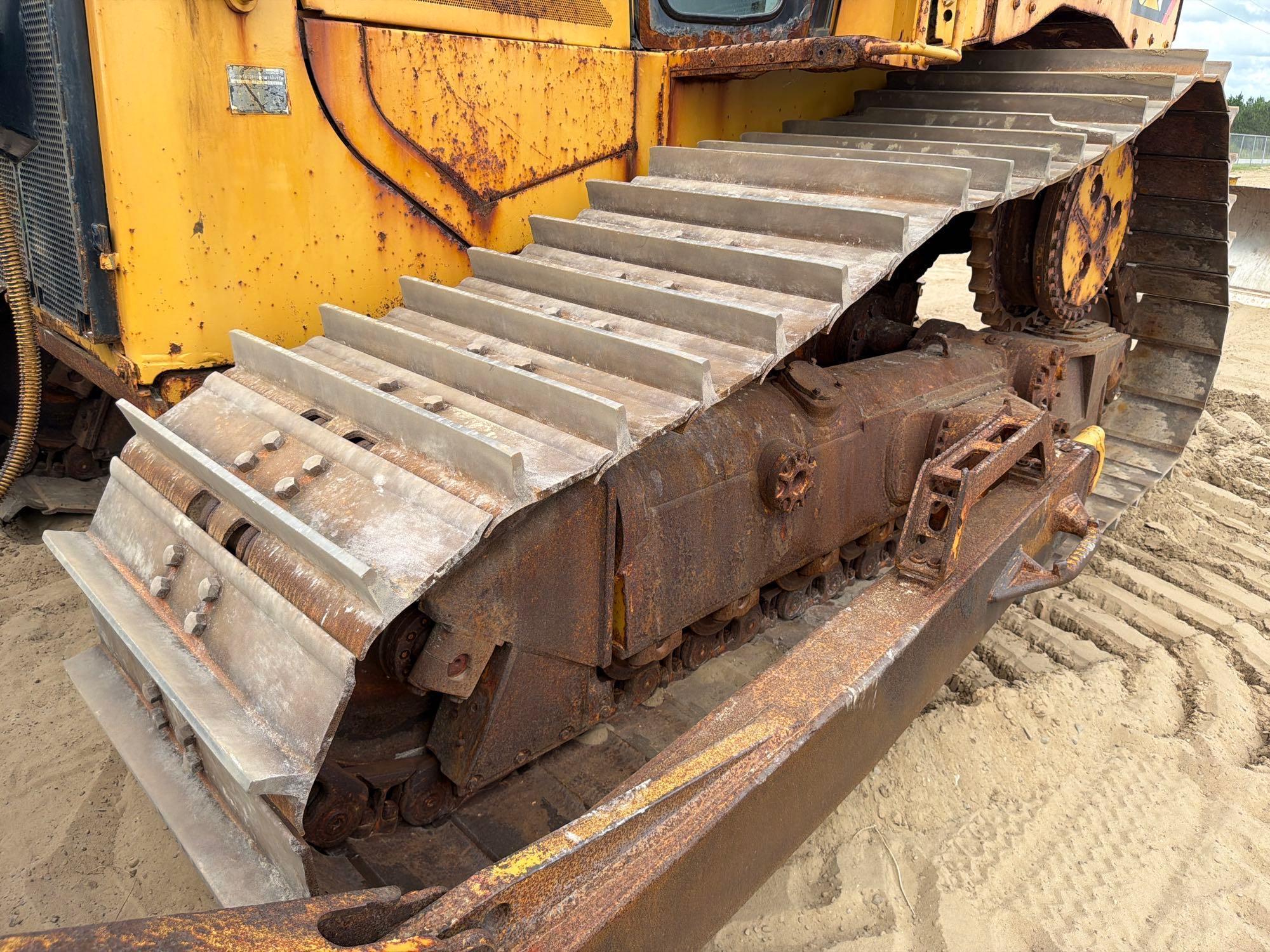Caterpillar D6T
