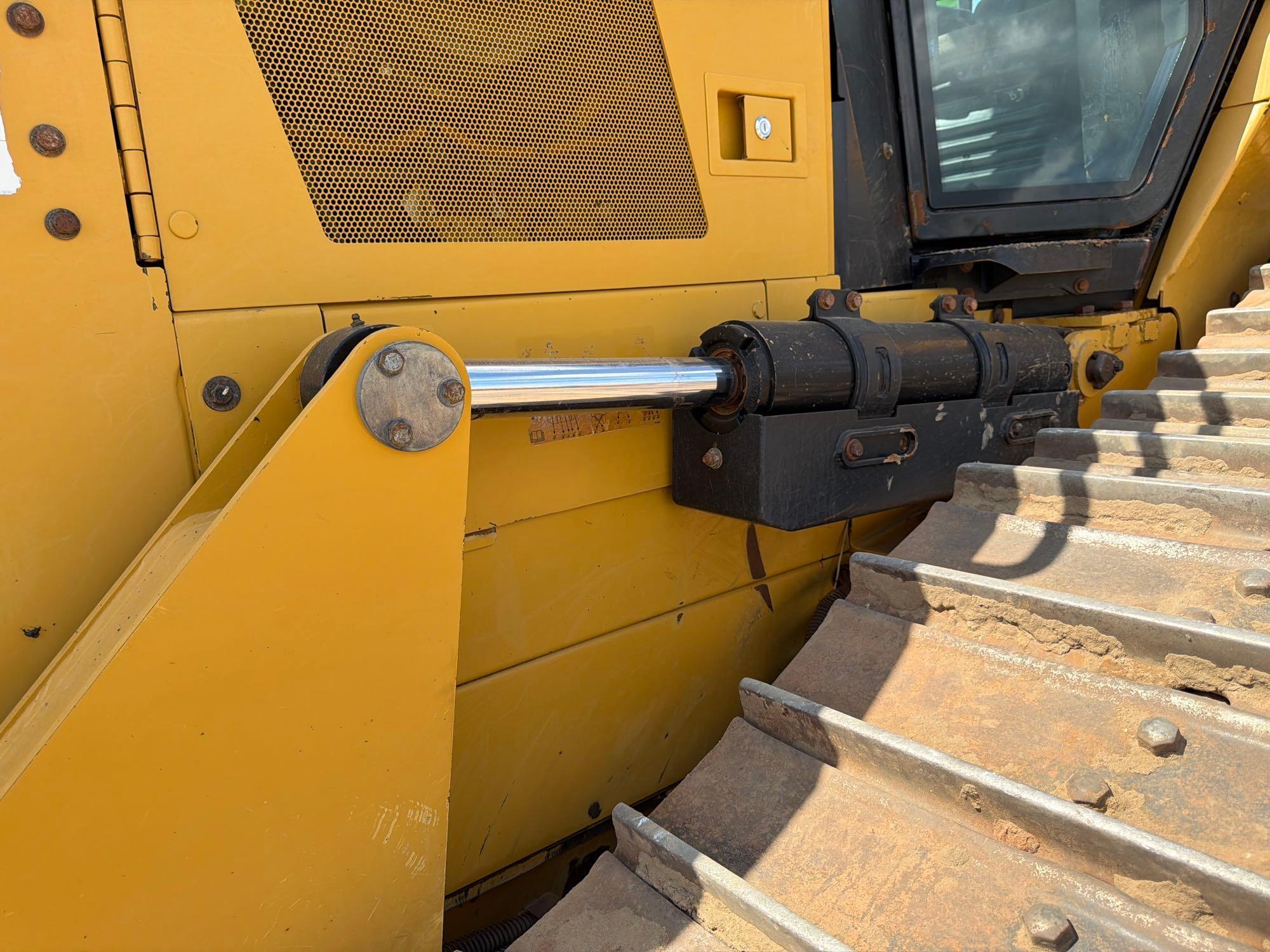 2016 Caterpillar D6N LGP
