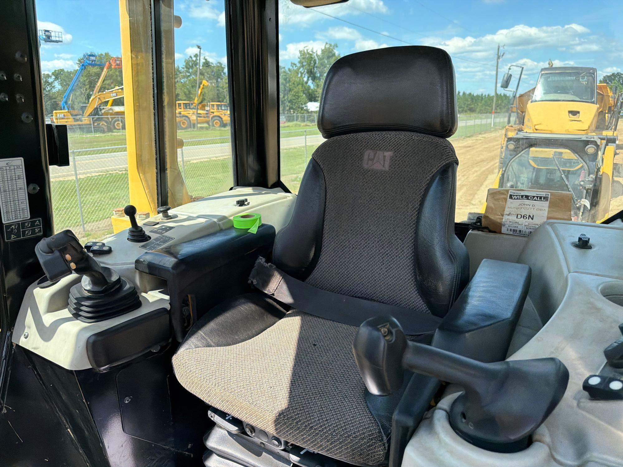 2016 Caterpillar D6N LGP