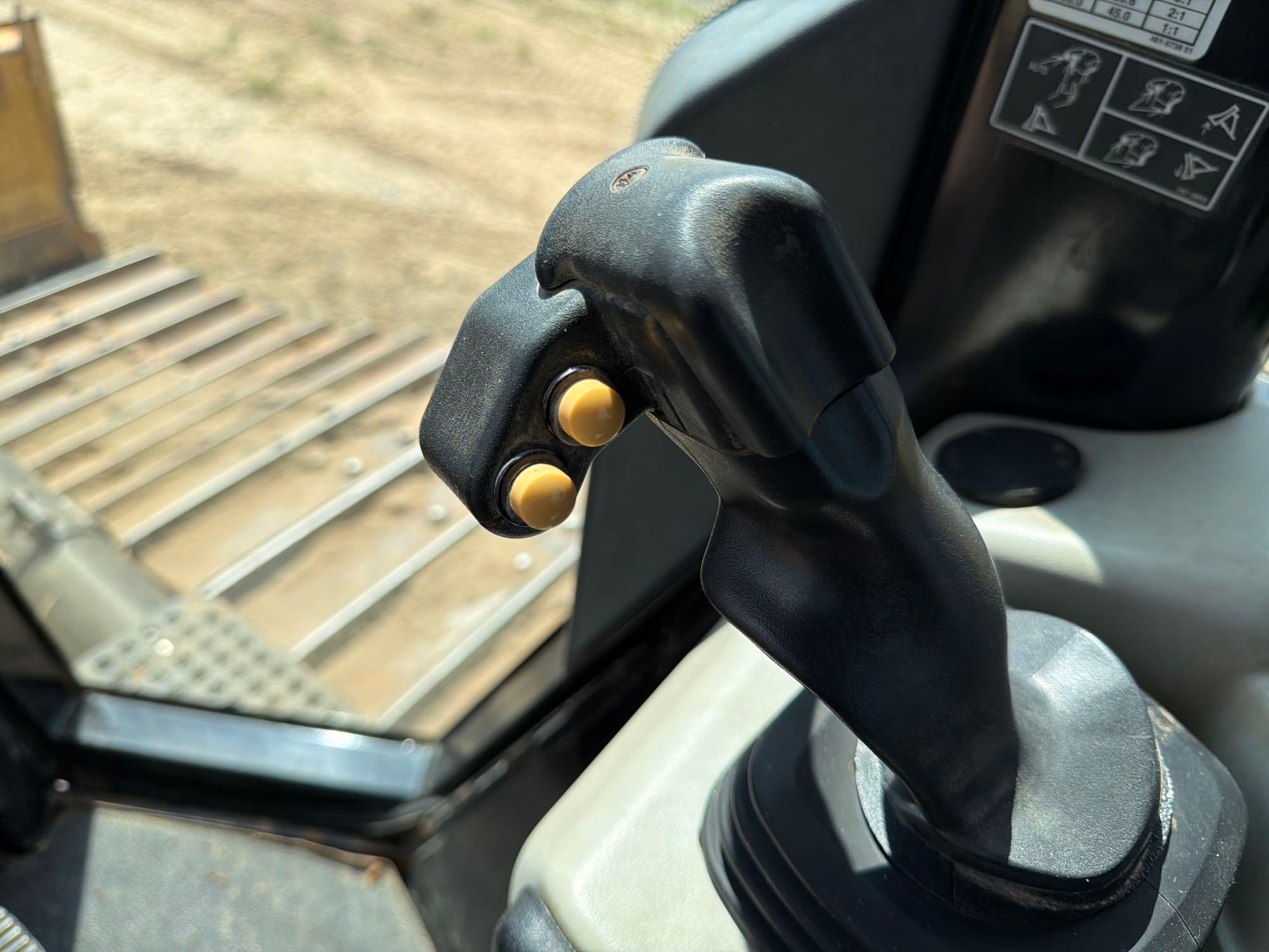 2016 Caterpillar D6N LGP