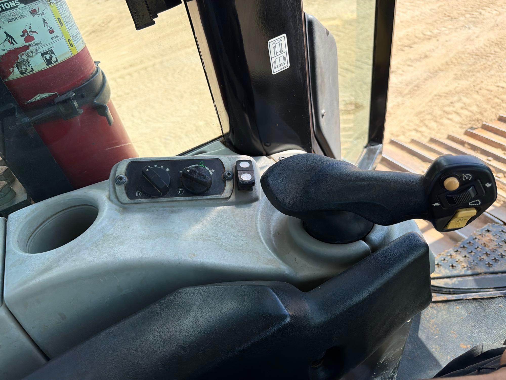 2016 Caterpillar D6N LGP