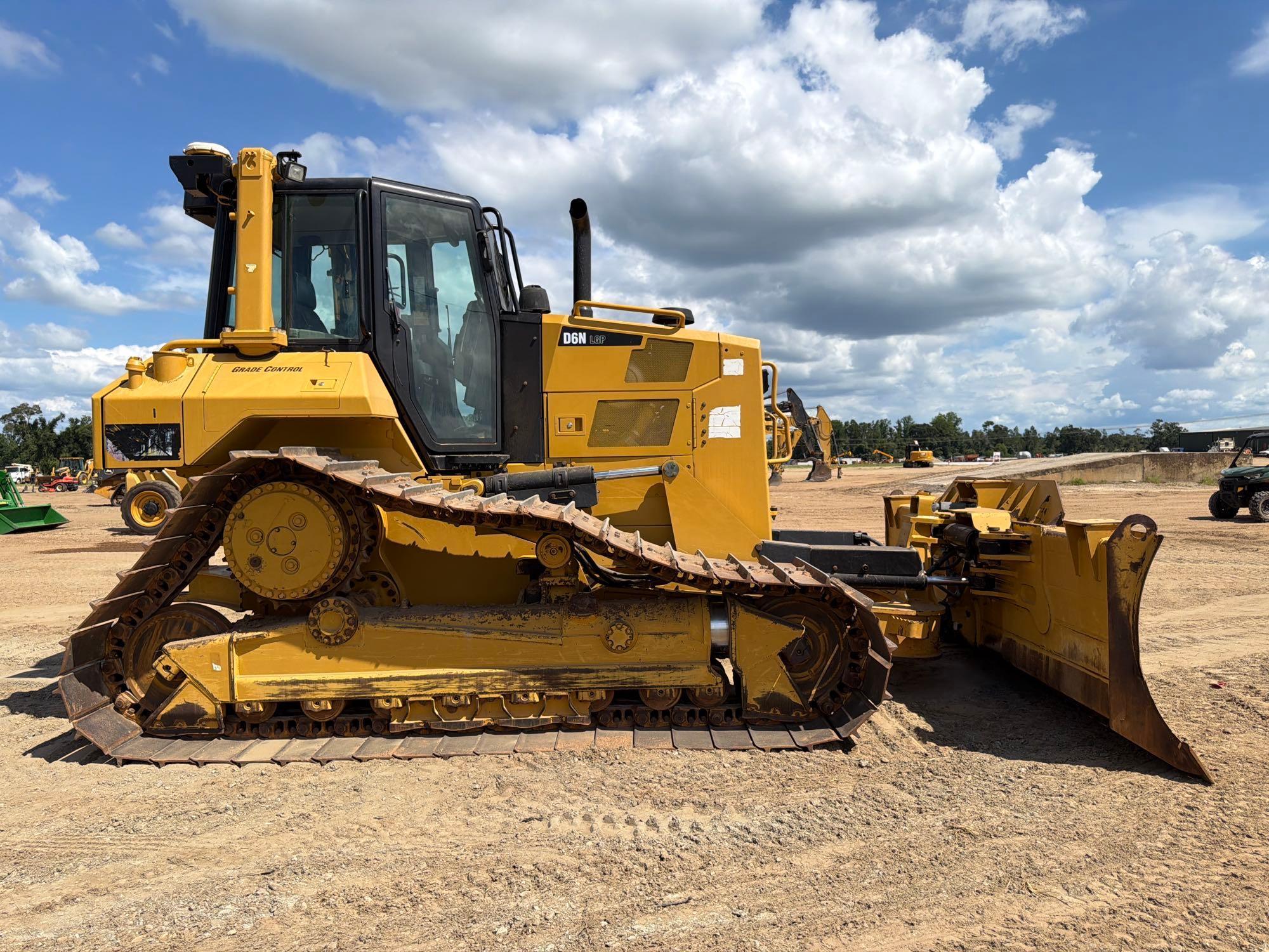2016 Caterpillar D6N LGP