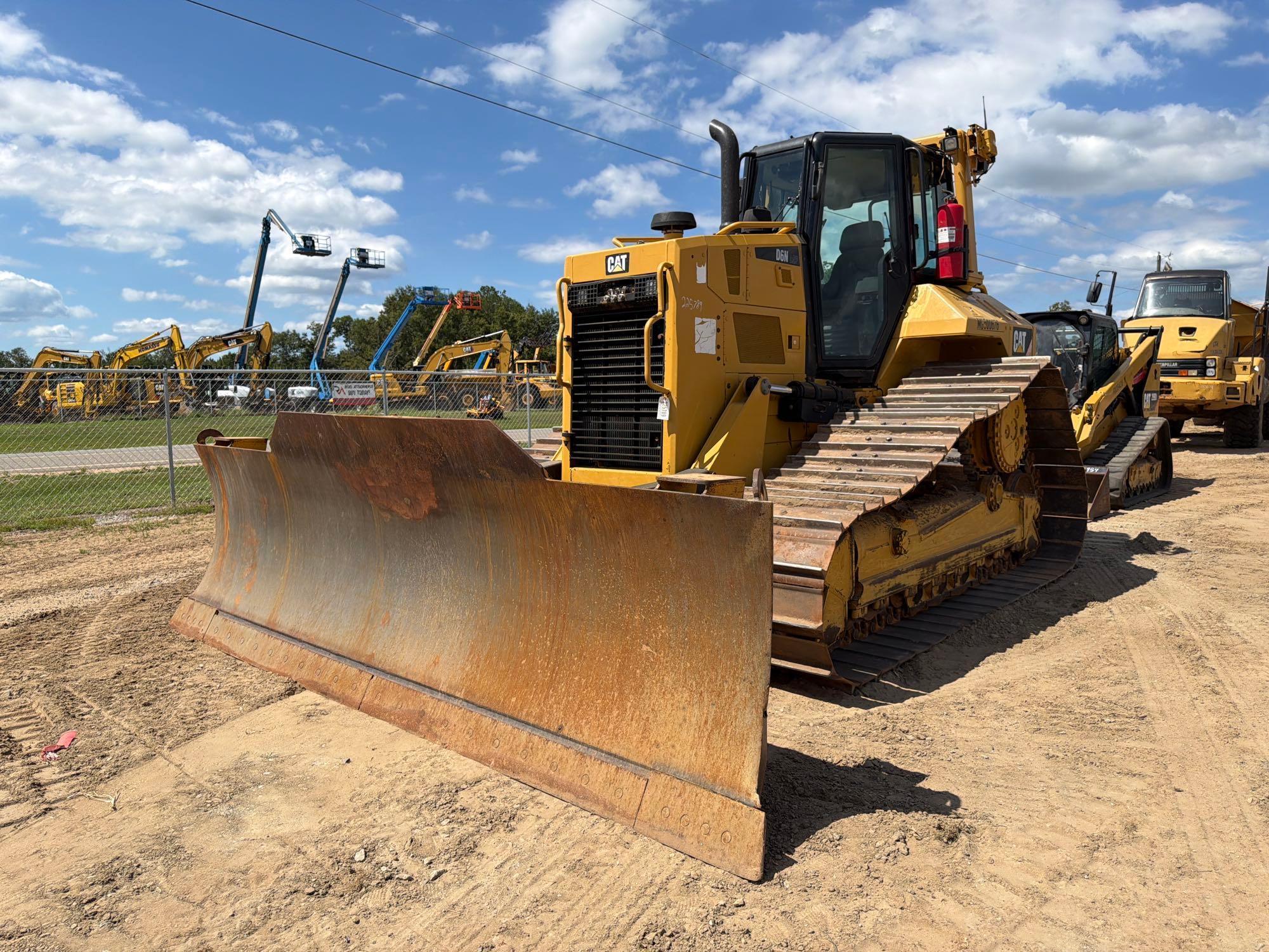 2016 Caterpillar D6N LGP