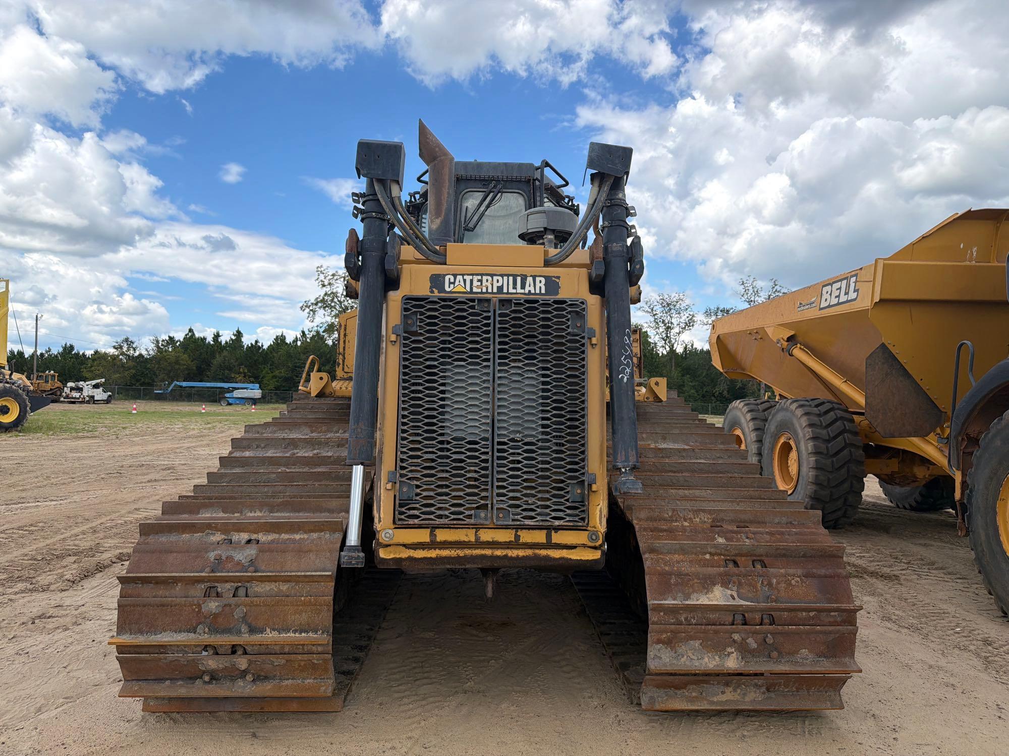 2014 Caterpillar D6T LGP