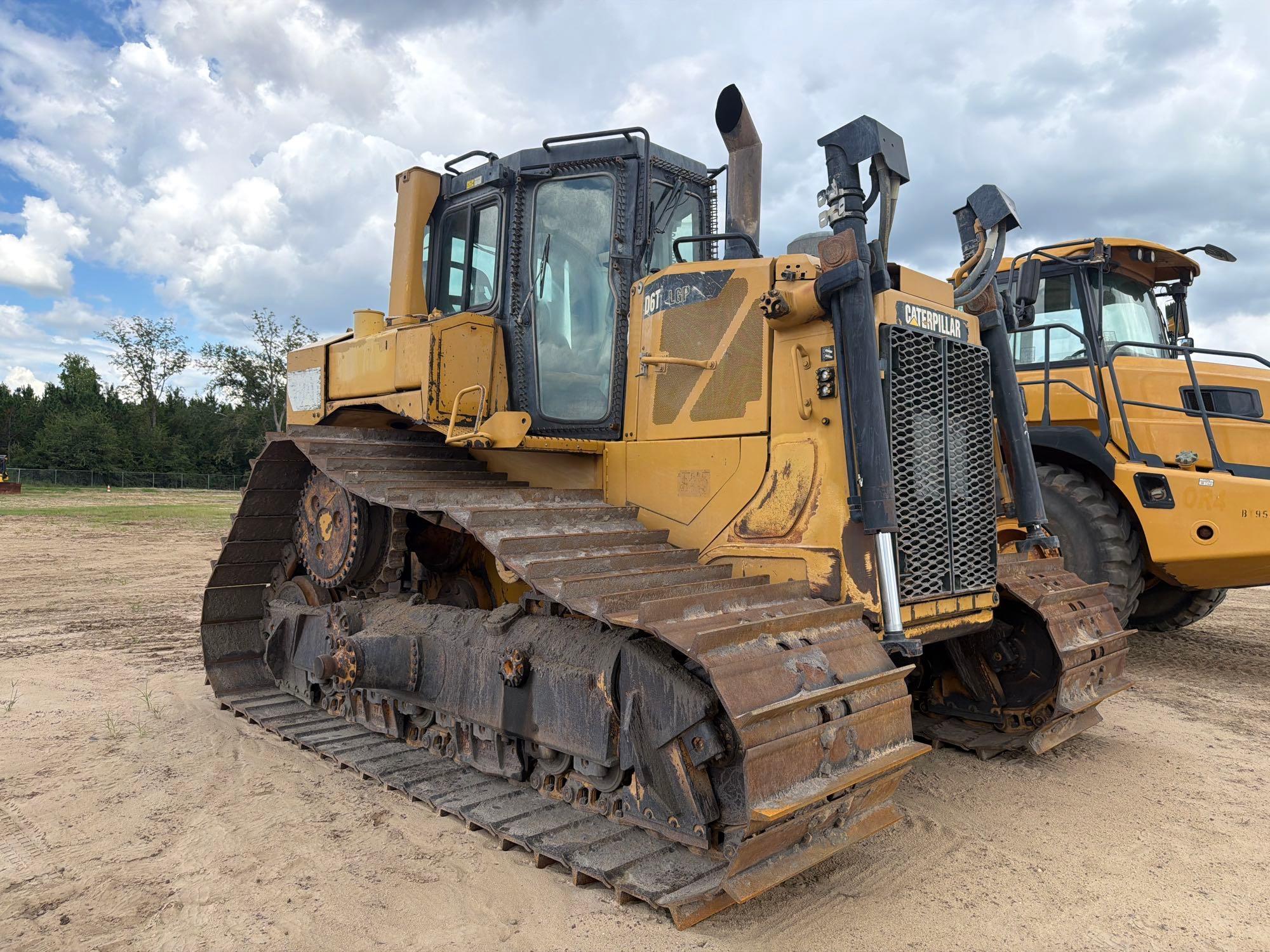 2014 Caterpillar D6T LGP