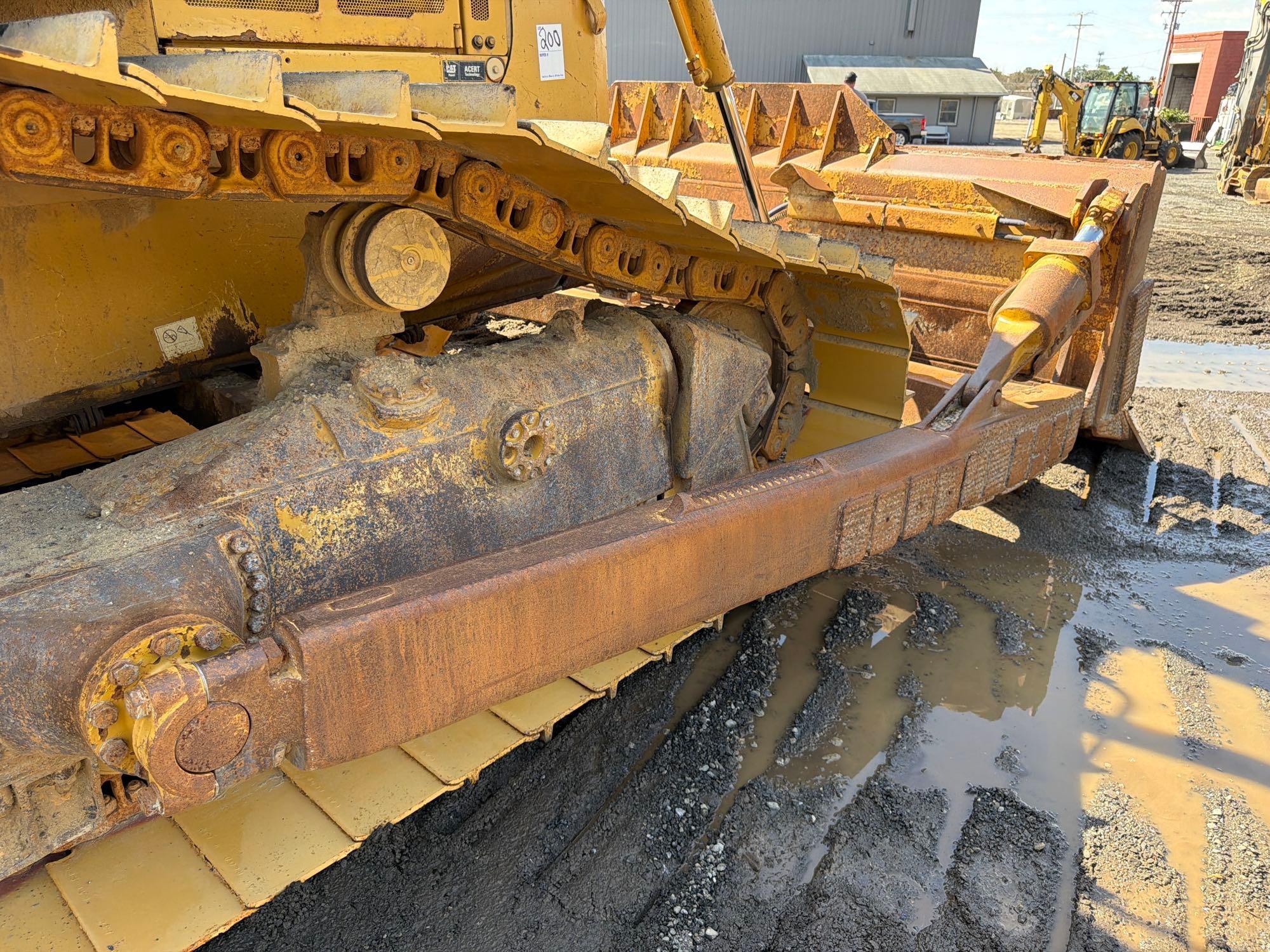 2010 Caterpillar D6T LGP
